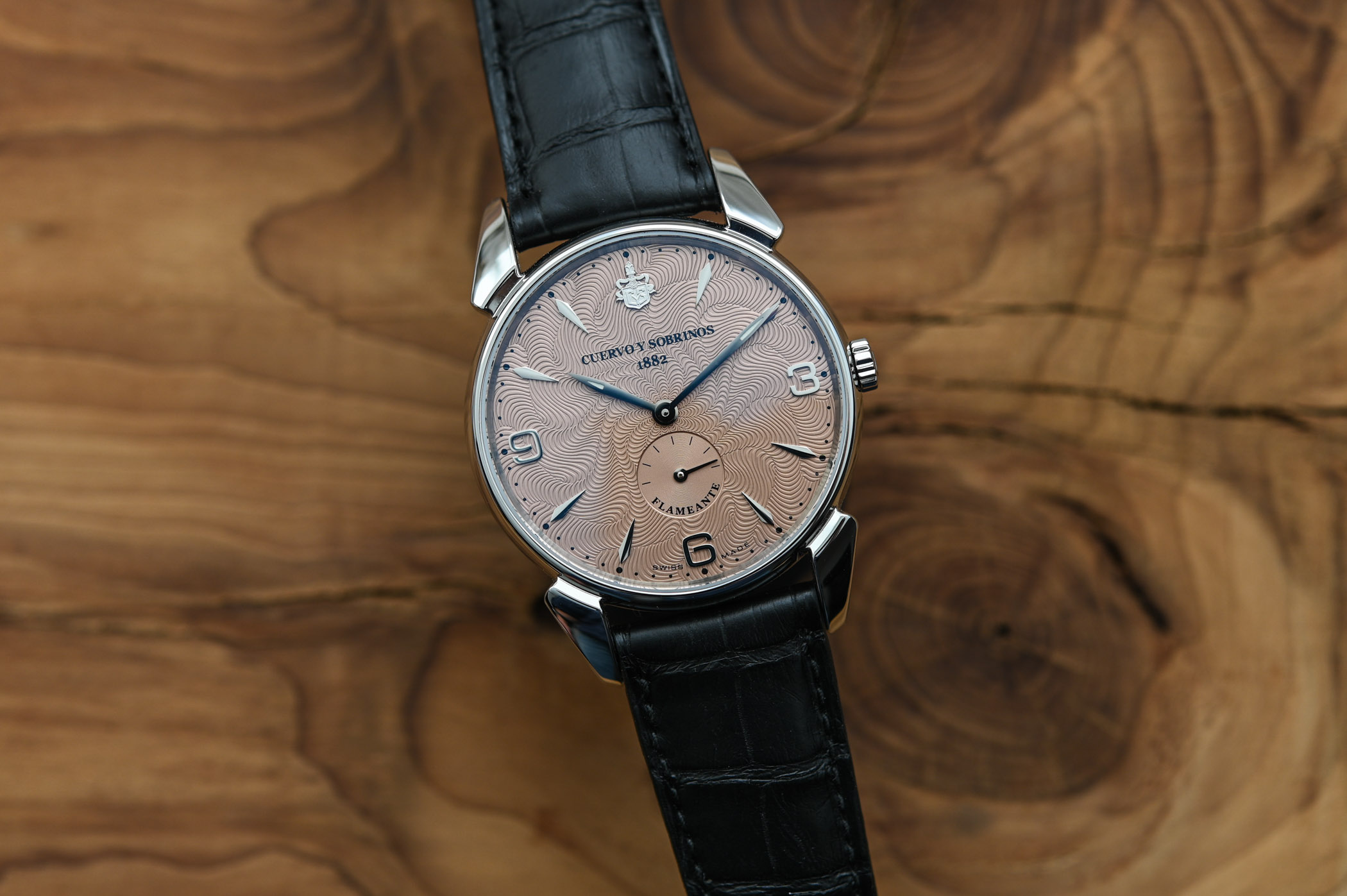 Cuervo Y Sobrinos Historiador Flameante Boutique Edition Salmon Dial