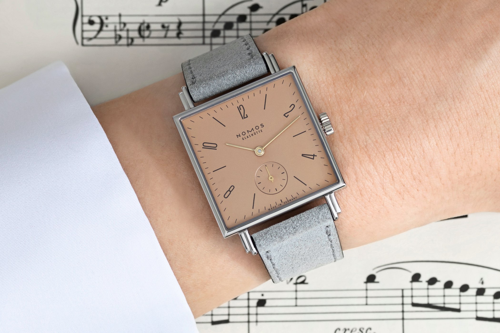 NOMOS Tetra Divine Spark