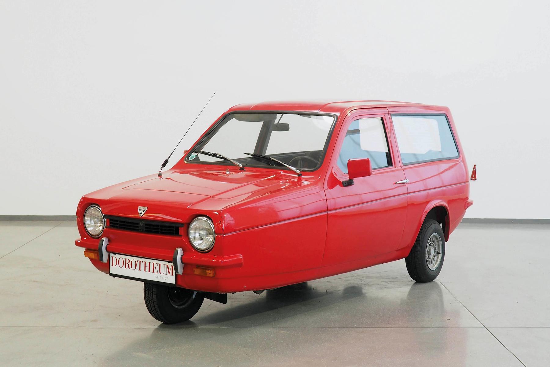Three-Wheeled Cars Throughout History - Monochrome Watches