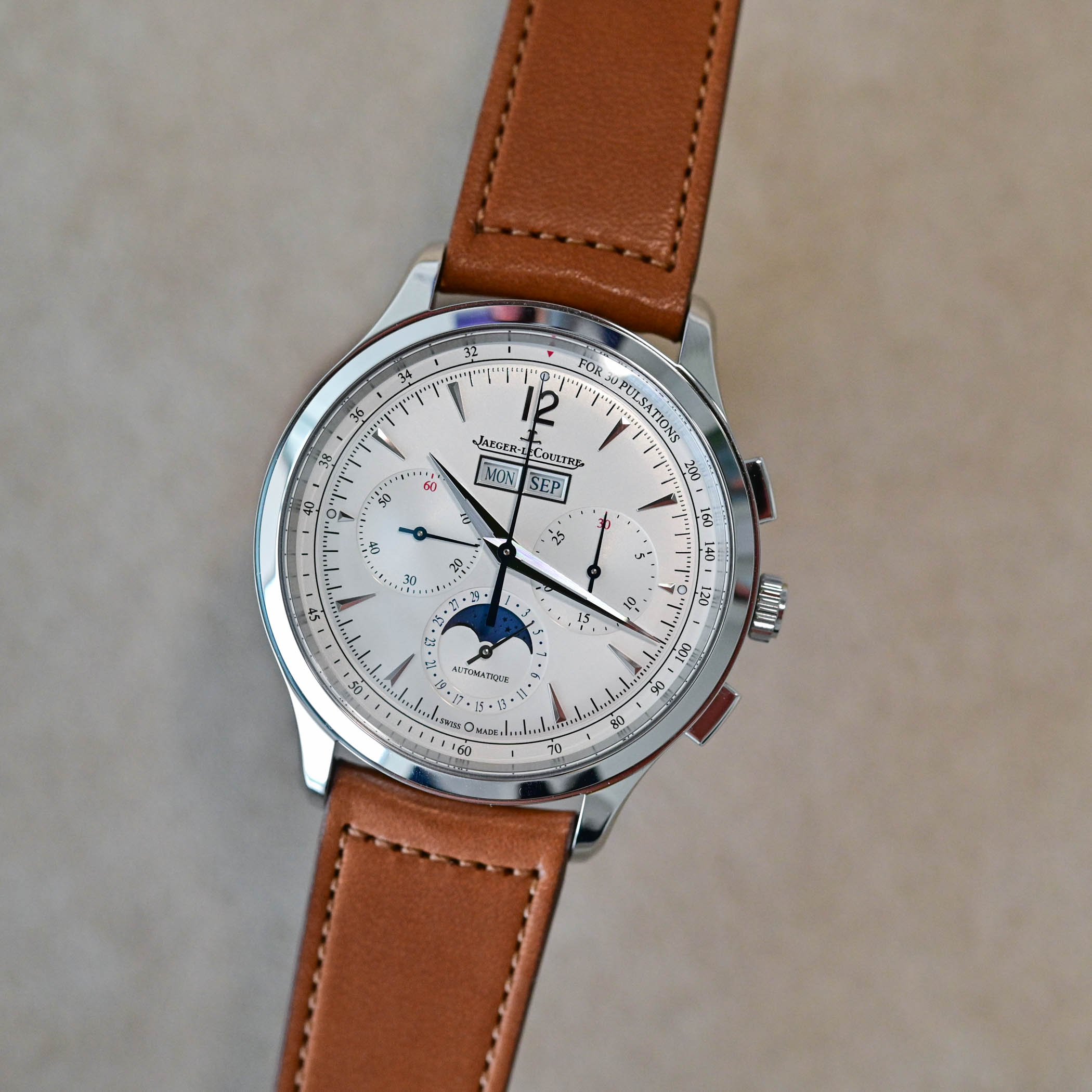 Jaeger-LeCoultre Master Control Chronograph Calendar 2020 - 4138420 - review - 6 Jaeger-LeCoultre Master Control Chronograph Calendar 2020 - 4138420