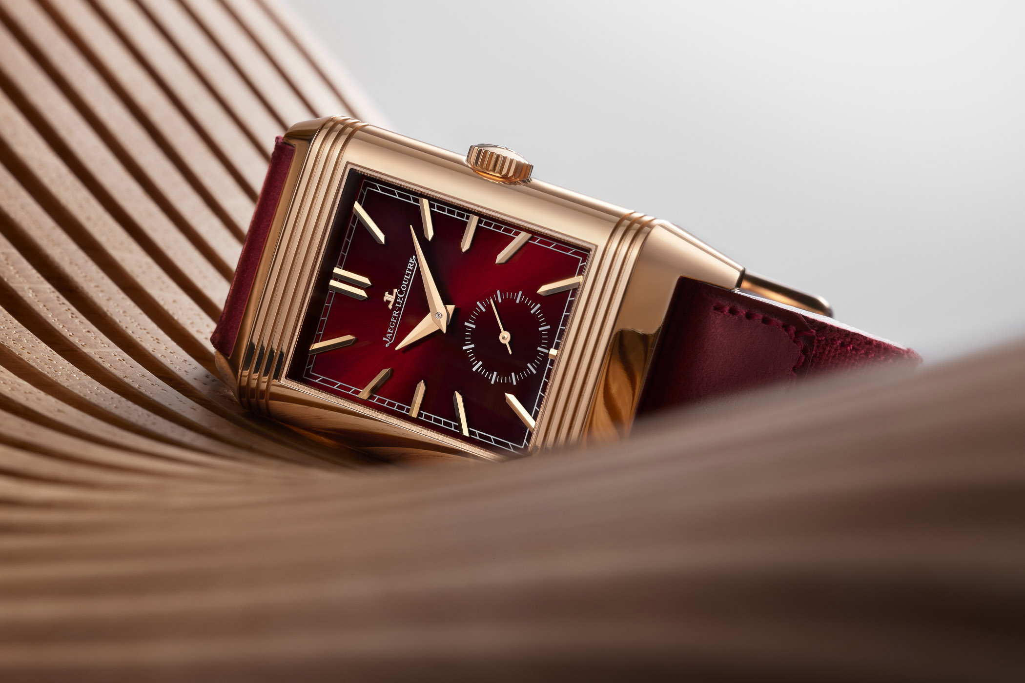Jaeger LeCoultre Reverso Tribute DuoFace Fagliano Burgundy Limited Q398256J