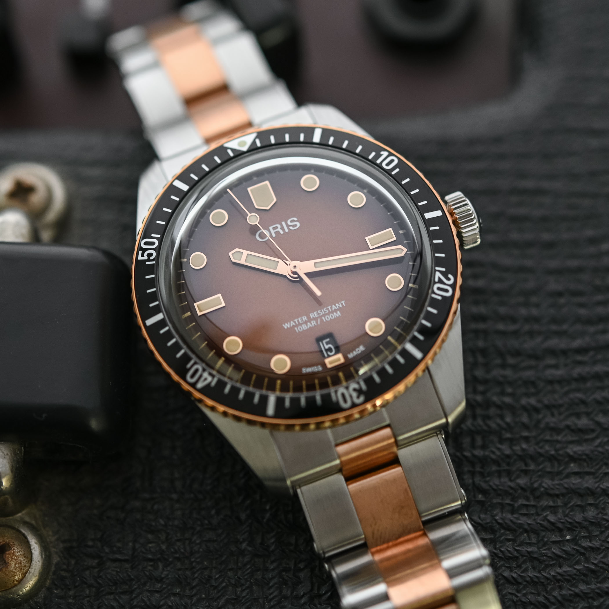Oris Divers Sixty-Five Sunset Brown Gradient Steel-And-Bronze - 3 Oris Divers Sixty-Five Sunset Brown Gradient Steel-And-Bronze