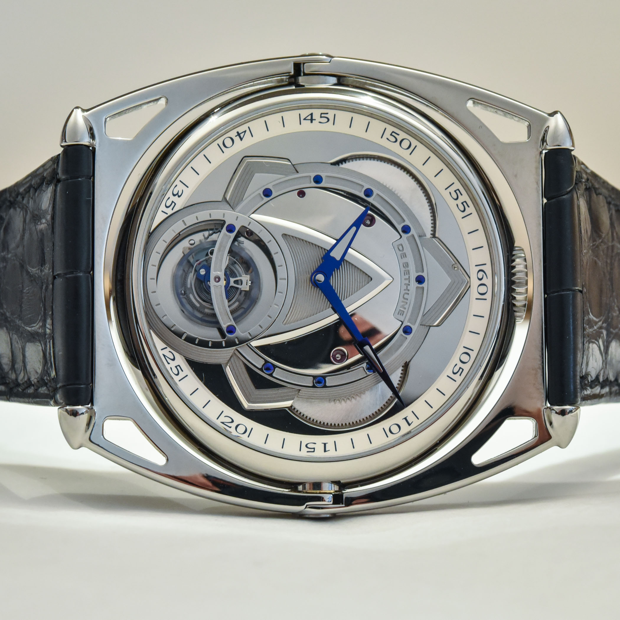 De Bethune DB Kind of Two Tourbillon - 11 De Bethune DB Kind of Two Tourbillon