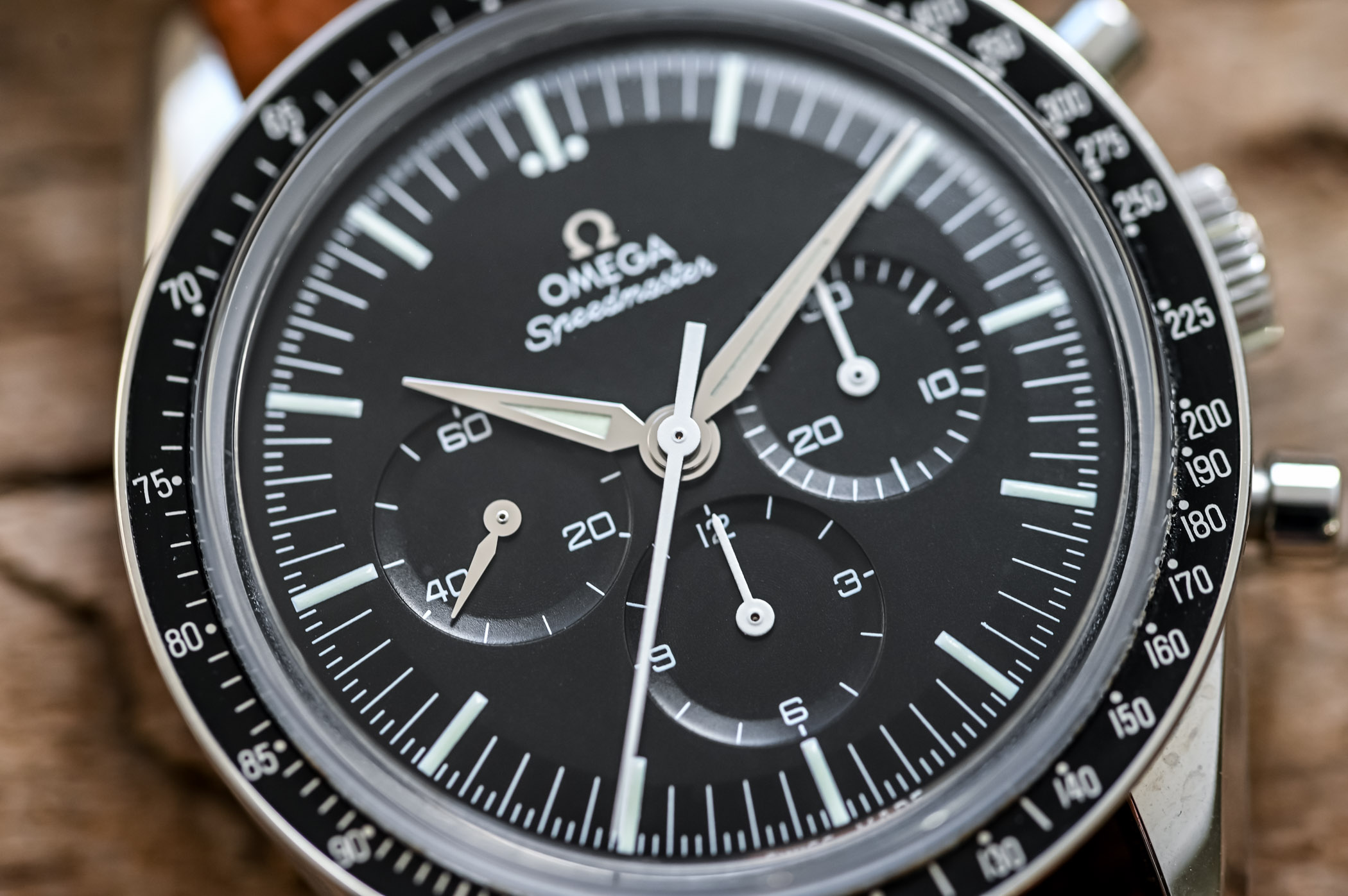 Omega Speedmaster First Omega in Space FOiS - Discontinued Review - 5 Omega Speedmaster First Omega in Space FOiS - Discontinued Review - 5