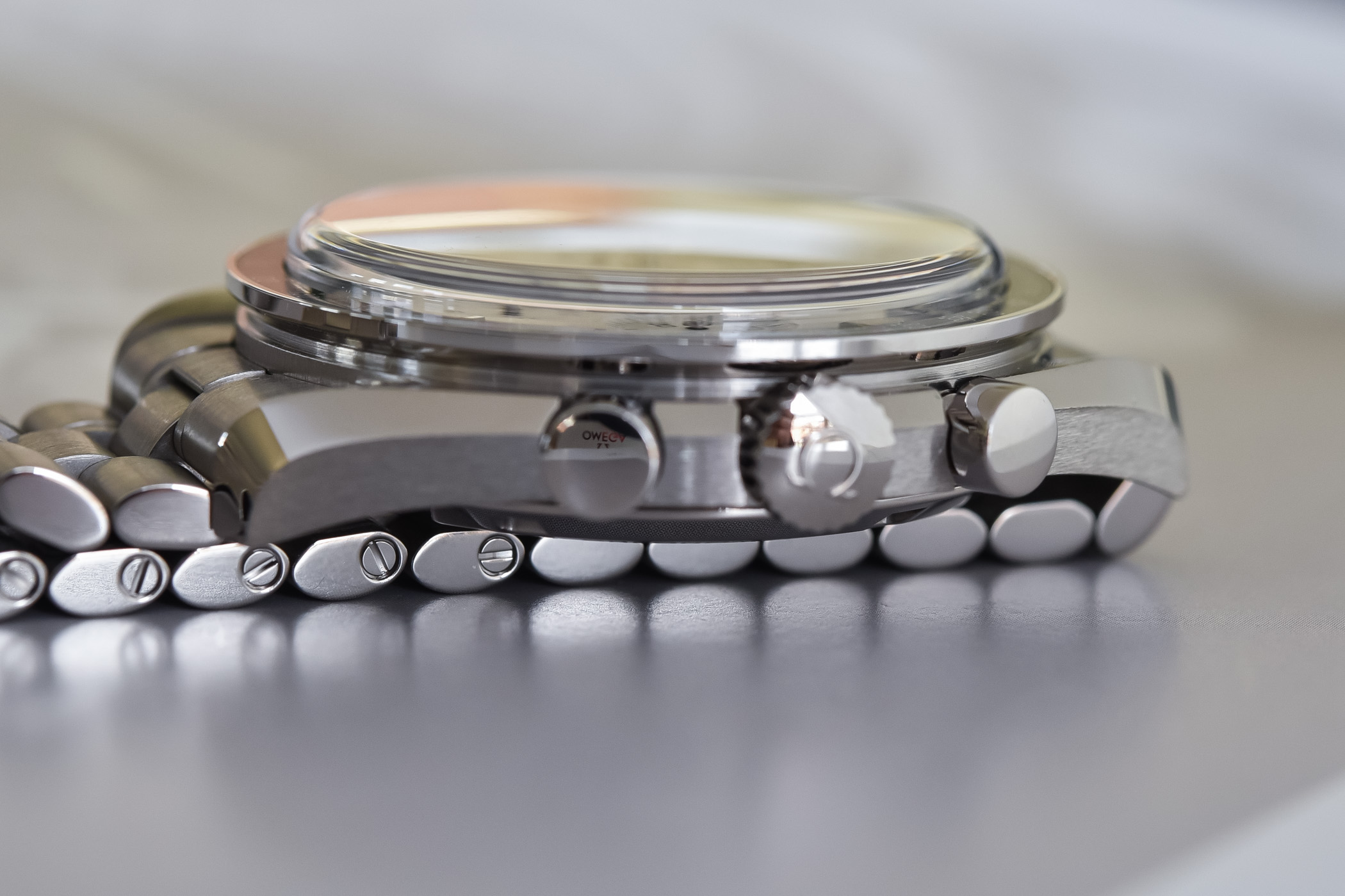 Omega Speedmaster Moonwatch Professional Co-Axial Master Chronometer Canopus Gold Silver dial 310.60.42.50.02.001 - review - 5 Omega Speedmaster Moonwatch Professional Co-Axial Master Chronometer Canopus Gold Silver dial 310.60.42.50.02.001