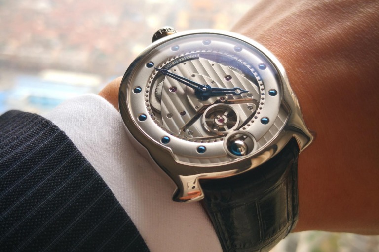 De Bethune DBS