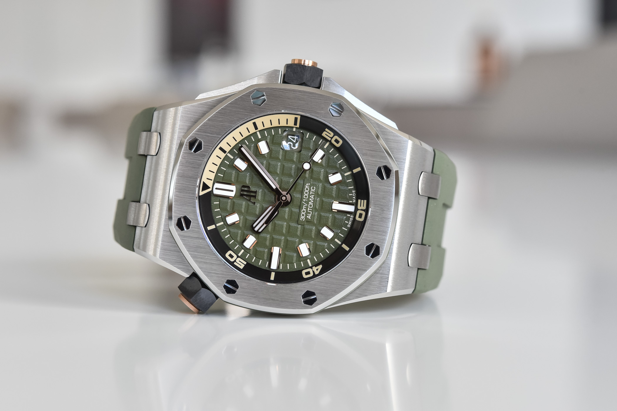 2021 Audemars Piguet Royal Oak Offshore Diver 42mm - 15720ST.OO.A052CA.01 - 6 2021 Audemars Piguet Royal Oak Offshore Diver 42mm - 15720ST