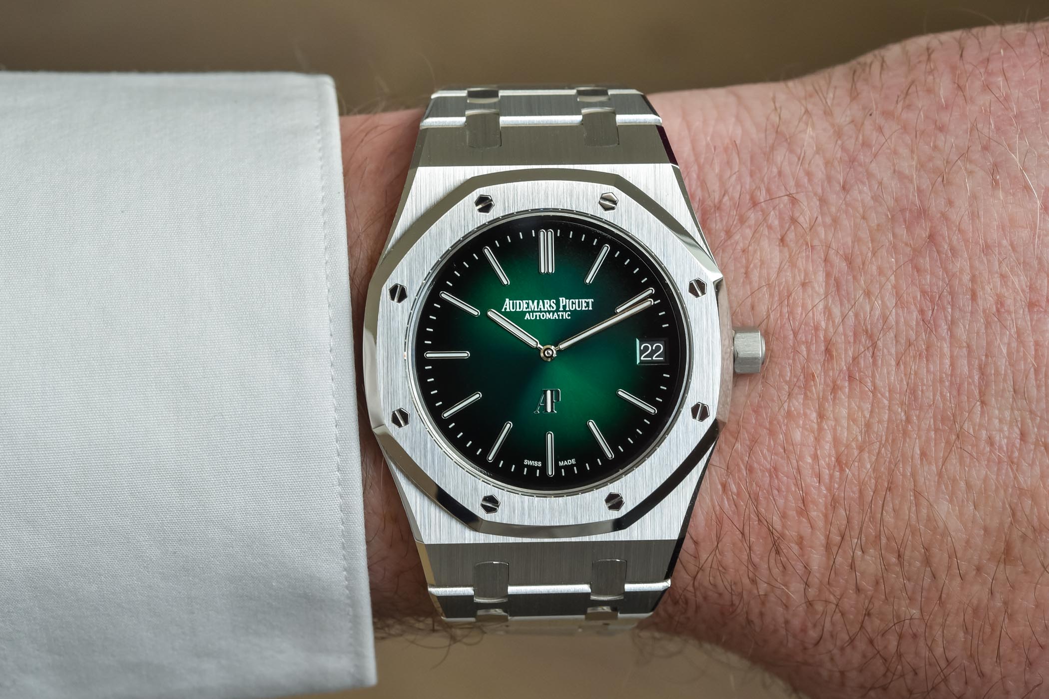 Audemars Piguet Royal Oak Jumbo Extra-Thin Platinum Smoked Green Dial 15202PT