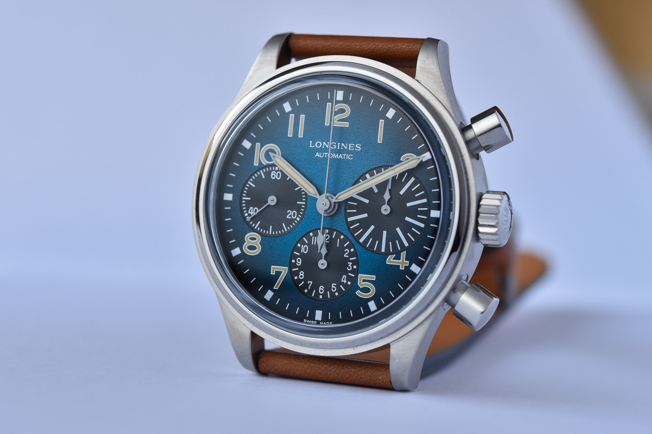 Longines Avigation BigEye Titanium gradient blue Dial - L2.816.1.93.2 review - 5 Longines Avigation BigEye Titanium gradient blue Dial - L2.816.1.93.2