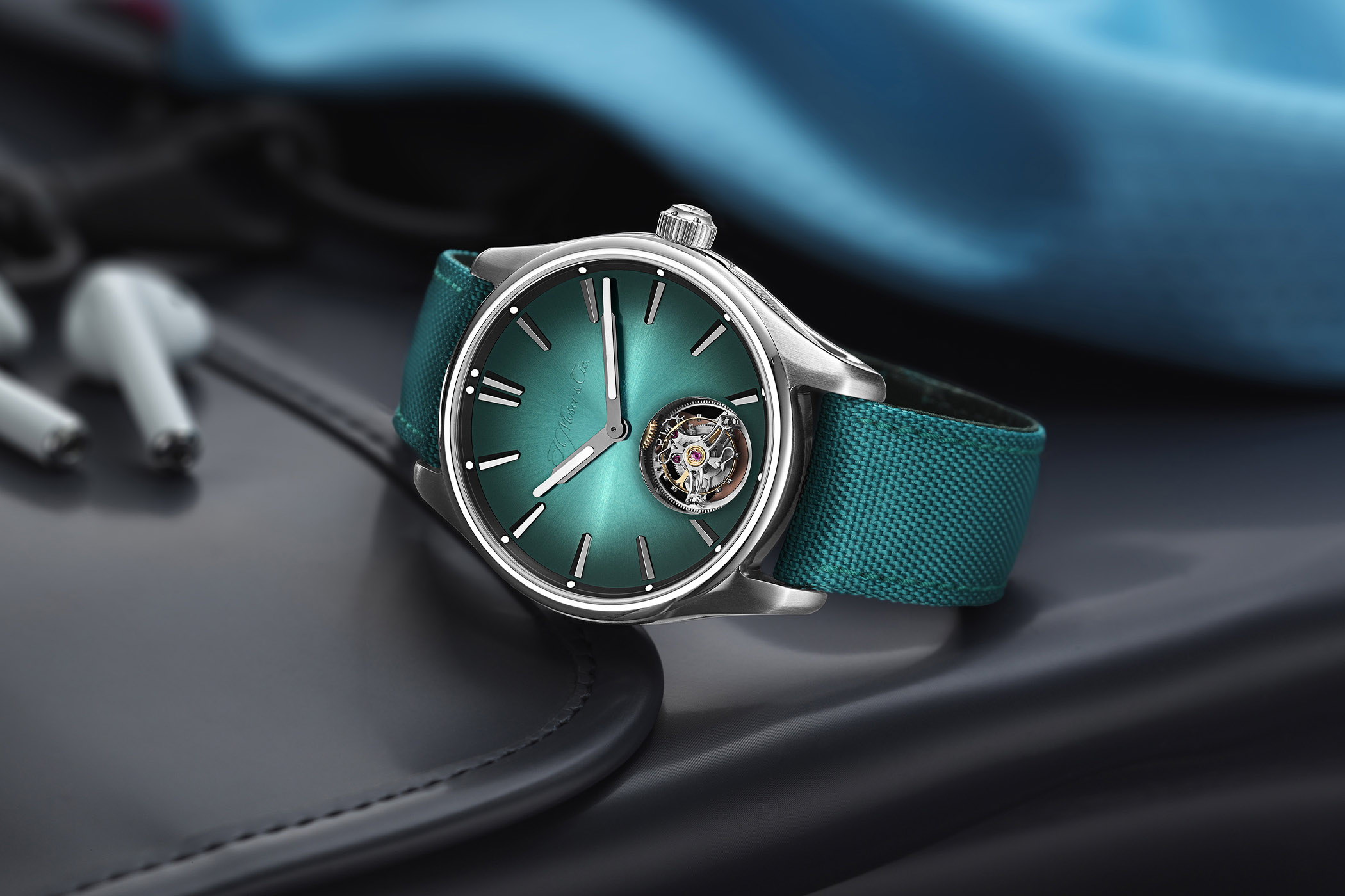H. Moser & Cie. Pioneer Tourbillon MEGA Cool