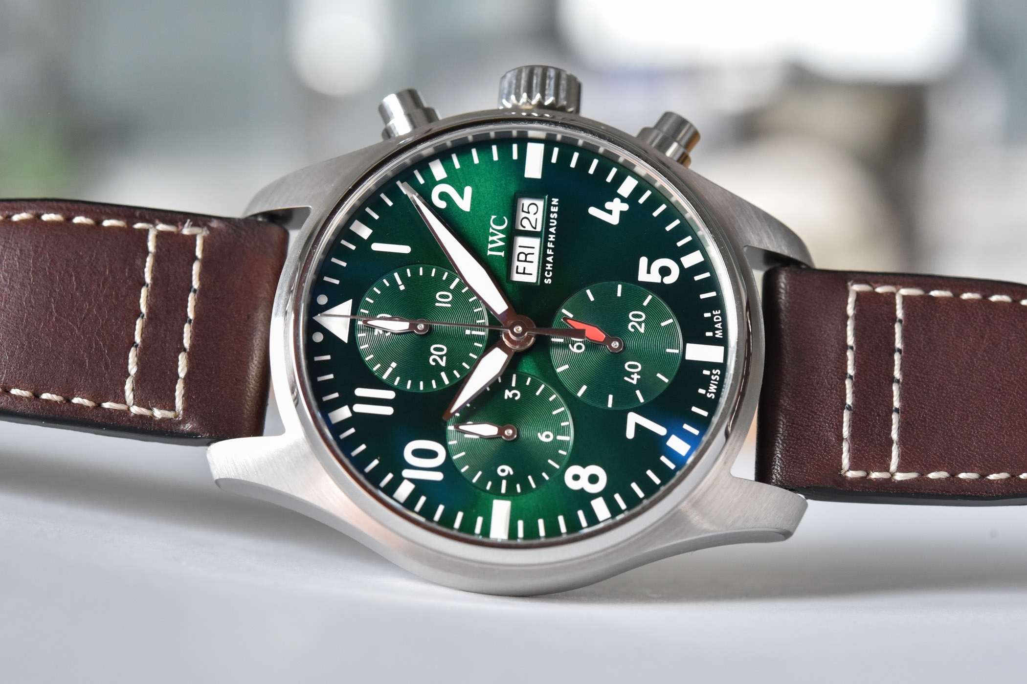 IWC Pilot's Watch Chronograph 41 - IW3881 - review video - 11 IWC Pilot's Watch Chronograph 41 - IW3881 - review video - 11