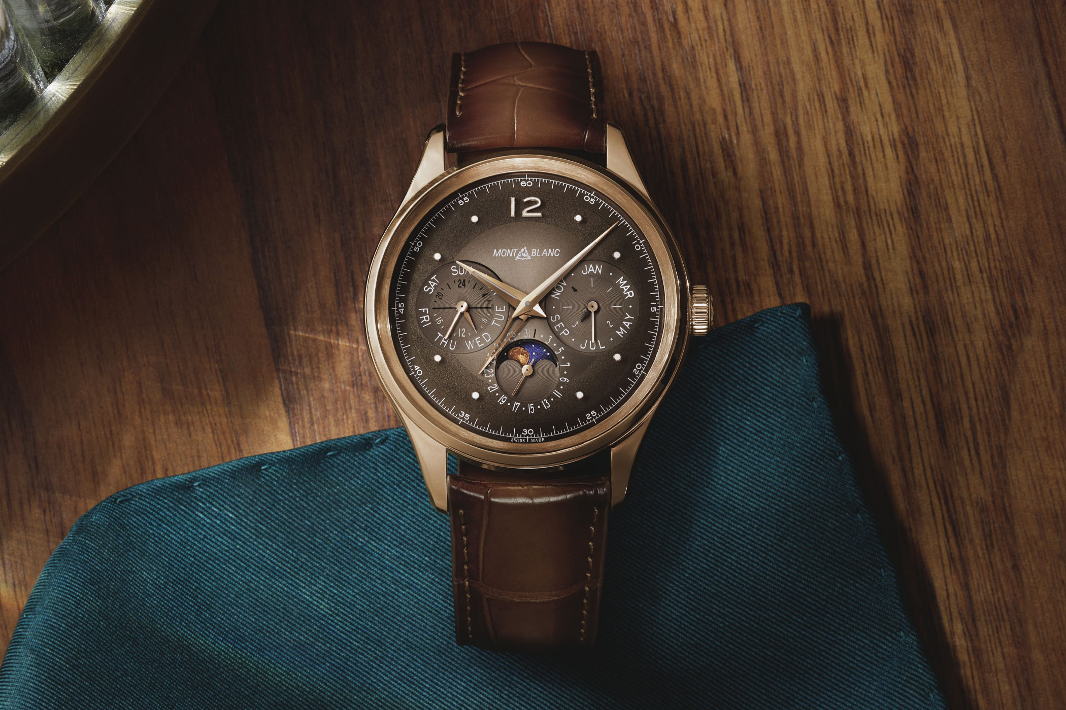 Montblanc Heritage Perpetual Calendar LE100 Rose Gold Brown dial
