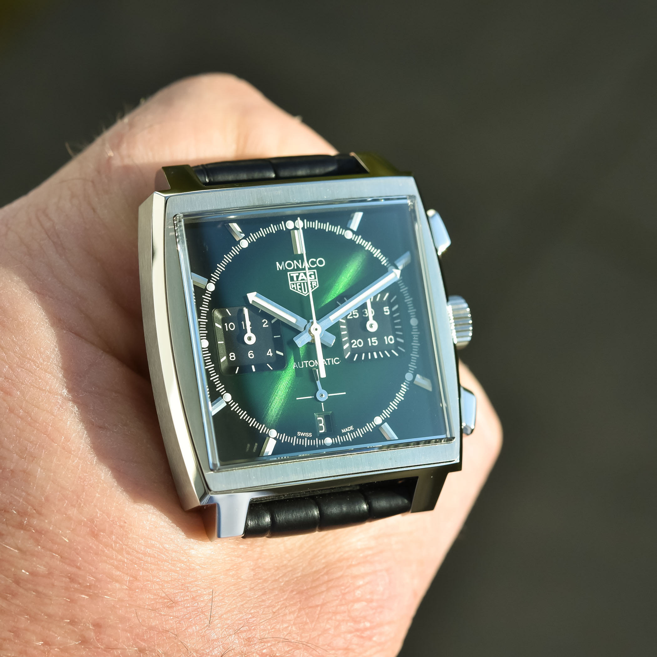 TAG Heuer Monaco Green Dial Limited Edition Chronograph 39 mm Calibre Heuer 02 Automatic - Grand Prix de Monaco Historique 2021 - CBL2116.FC6497 - hands-on - 2 TAG Heuer Monaco Green Dial Limited Edition Chronograph 39 mm Calibre Heuer 02 Automatic - Grand Prix de Monaco Historique 2021 - CBL2116.FC6497 - hands-on - 2