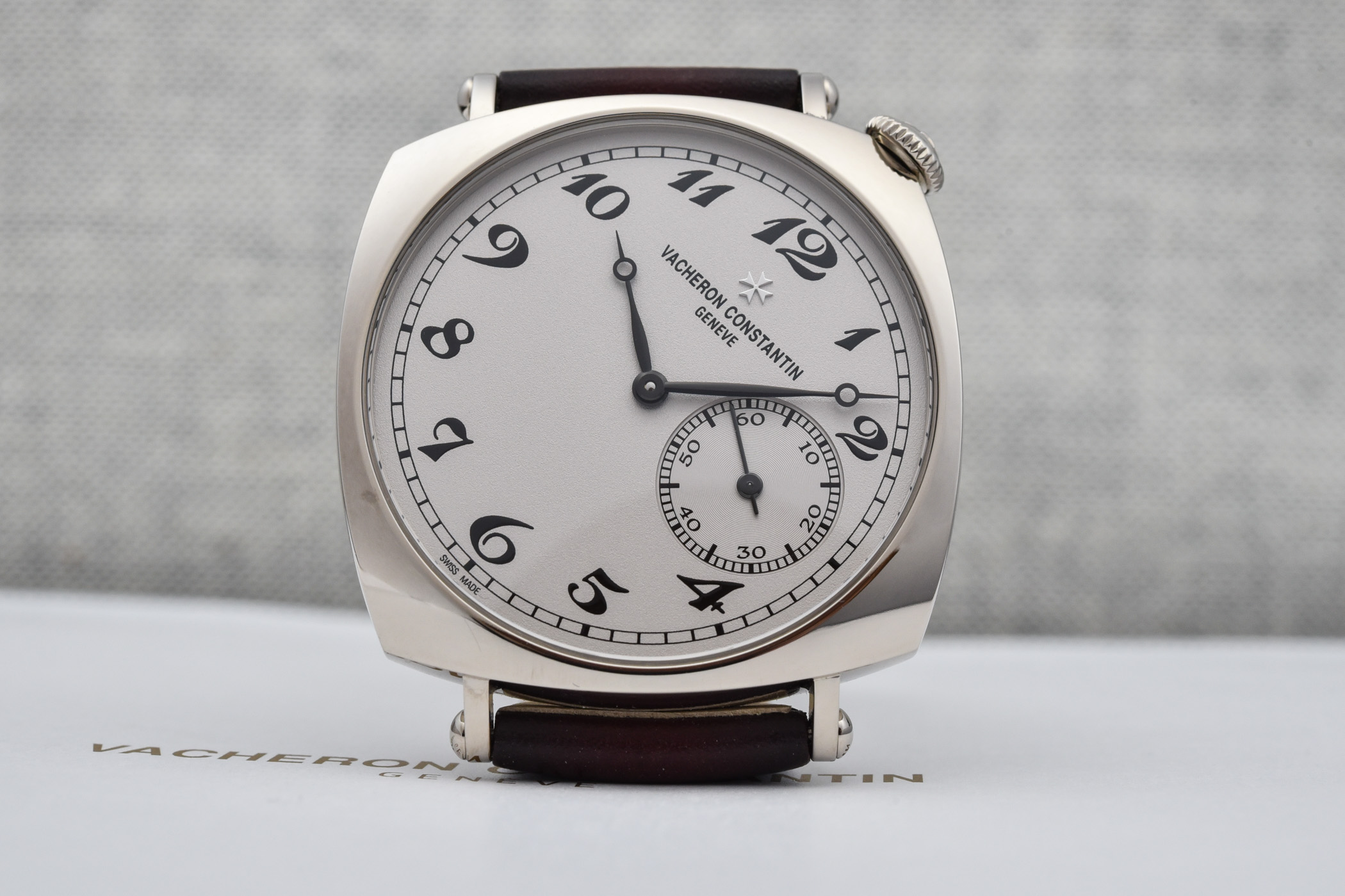 Vacheron Constantin Historiques American 1921 40mm White Gold - 82035:000G-B735 - review - 4 Vacheron Constantin Historiques American 1921 40mm White Gold