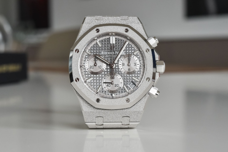26239BC.GG.1224BC.01 - Audemars Piguet Royal Oak Selfwinding Chronograph 41mm Frosted Gold