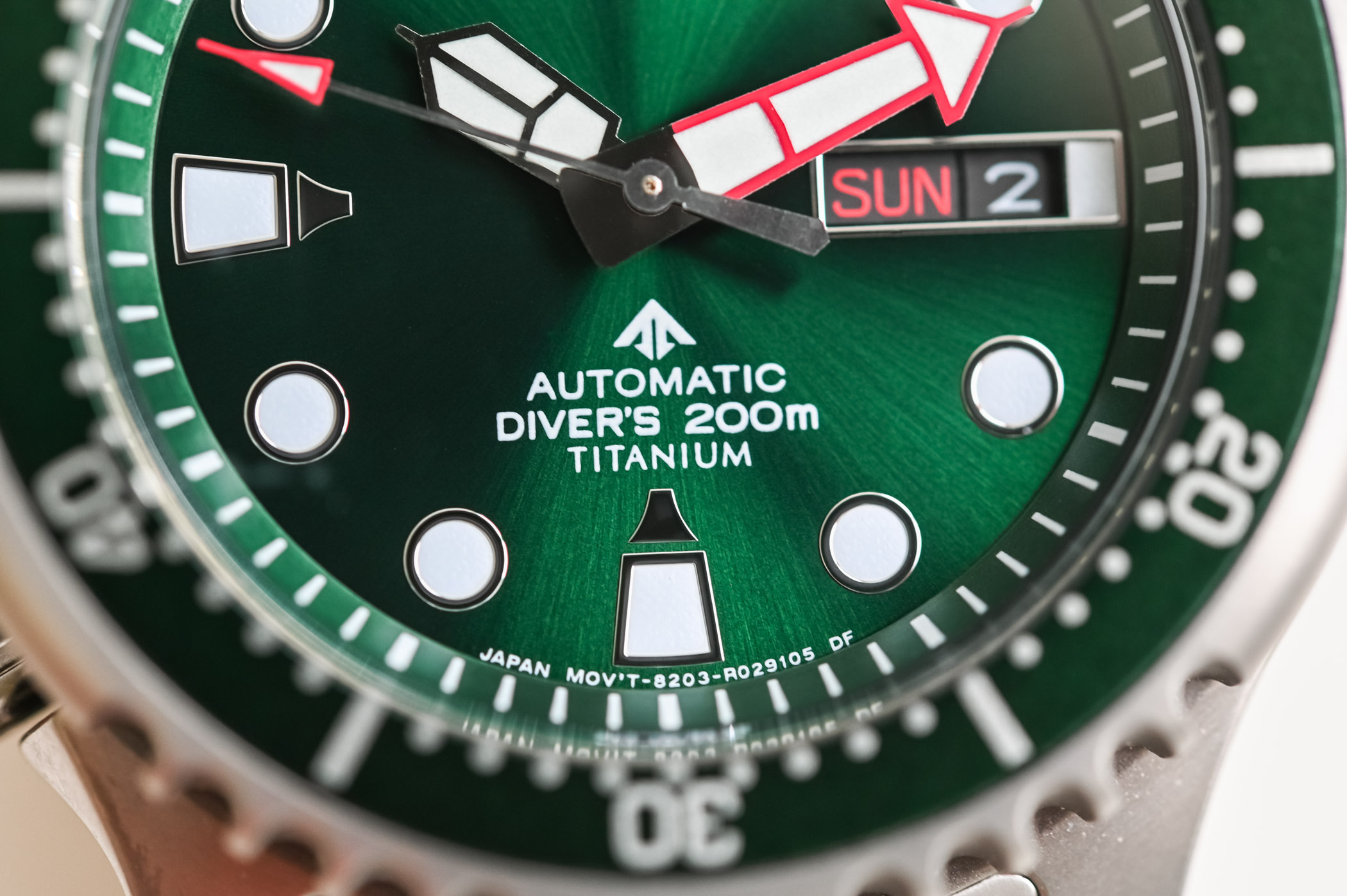 Citizen Promaster Marine Automatic Diver 200m Super Titanium Green Dial NY0100-50XE - review - 5 Citizen Promaster Marine Automatic Diver 200m Super Titanium Green Dial NY0100-50XE