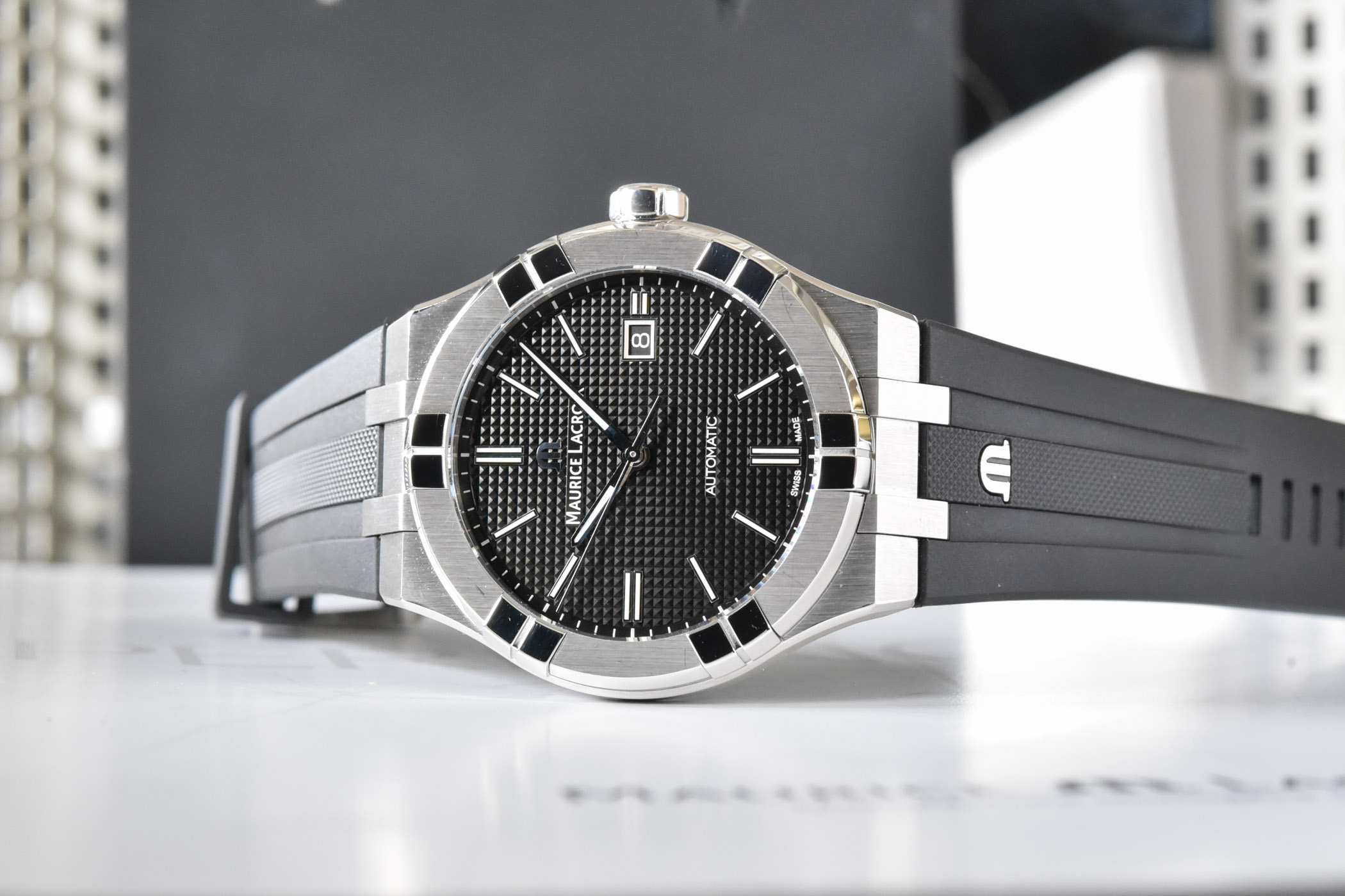 Maurice Lacroix Aikon Automatic 2021 Collection Rubber straps and green dial - 3 Maurice Lacroix Aikon Automatic 2021 Collection Rubber strap Green Dial