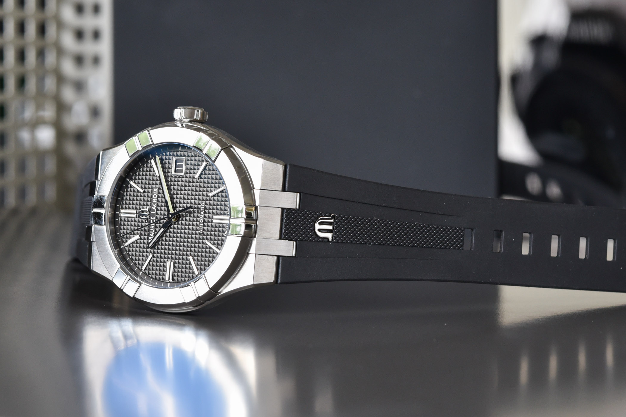 Maurice Lacroix Aikon Automatic 2021 Collection Rubber straps and green dial - 7 Maurice Lacroix Aikon Automatic 2021 Collection Rubber strap Green Dial