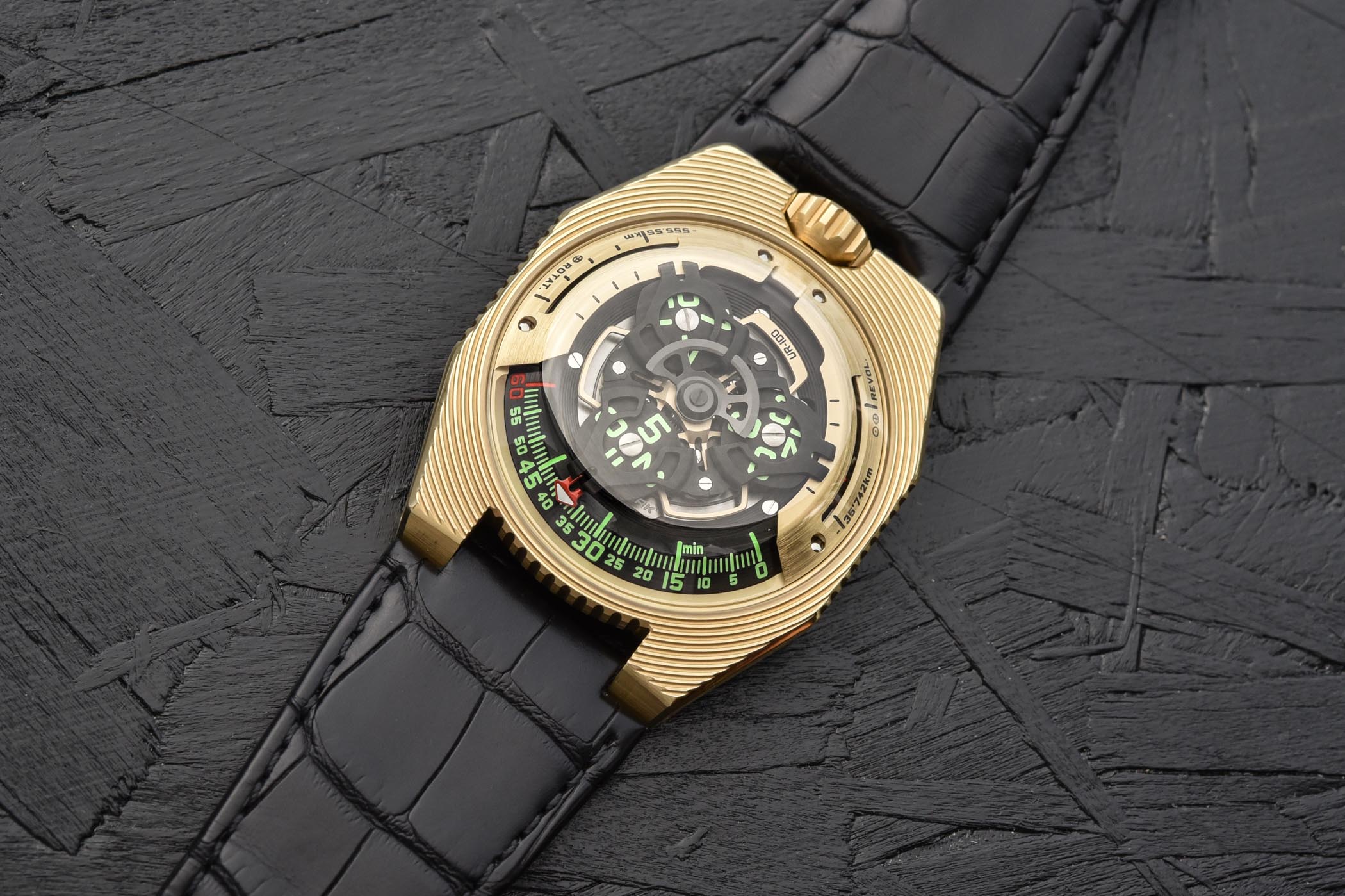 Urwerk UR-100 Electrum Limited Edition