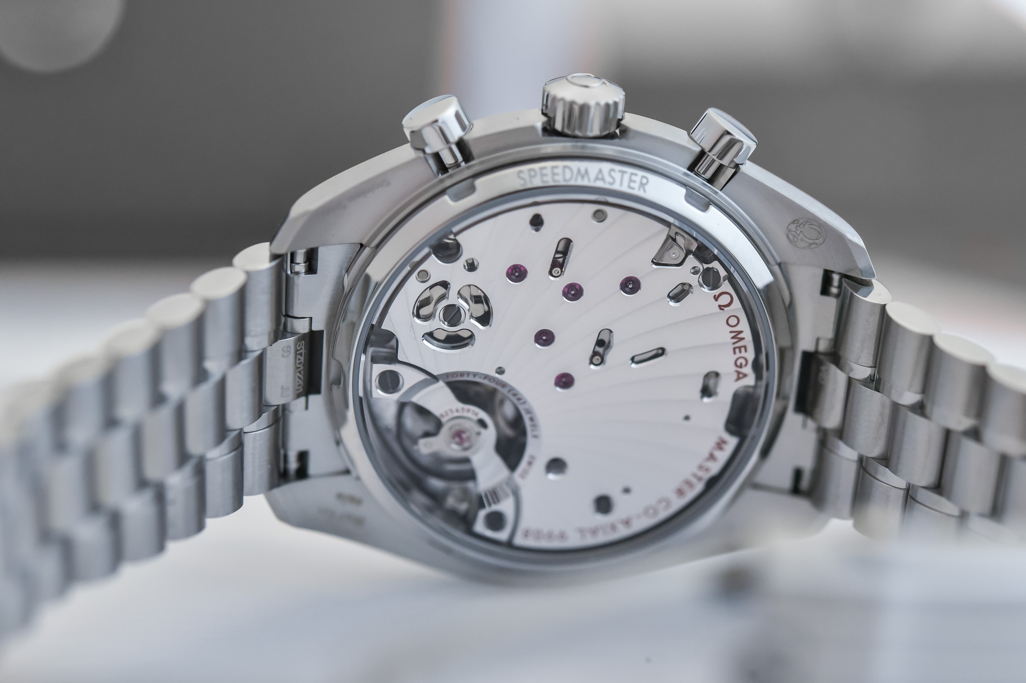 2021 Omega Speedmaster Chronoscope Collection review - 329.30.43.51.03.001 - 5 Omega Speedmaster Chronoscope