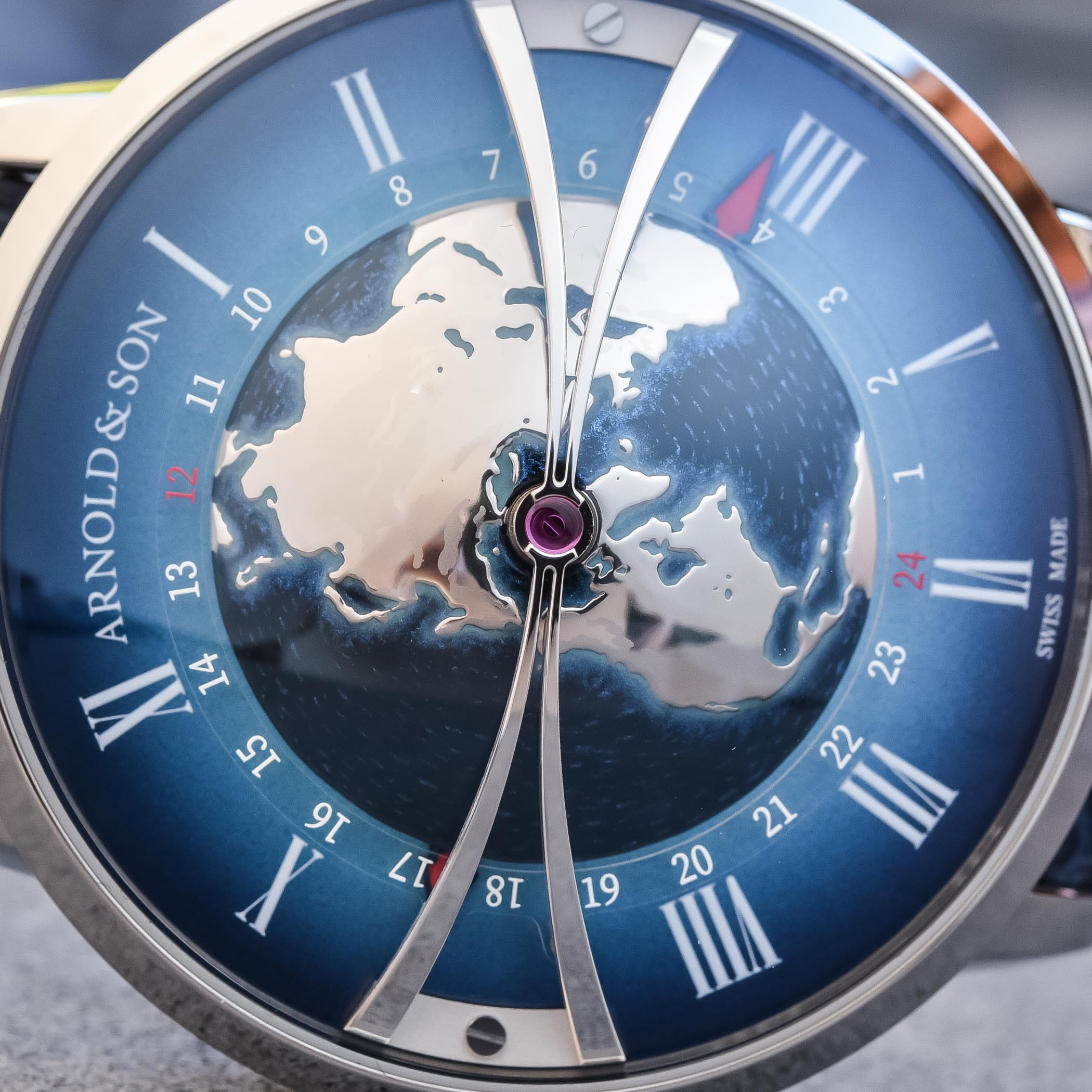 Arnold and Son Globetrotter stainless worldtimer steel hands-on - 22 Arnold & Son Globetrotter in Stainless Steel