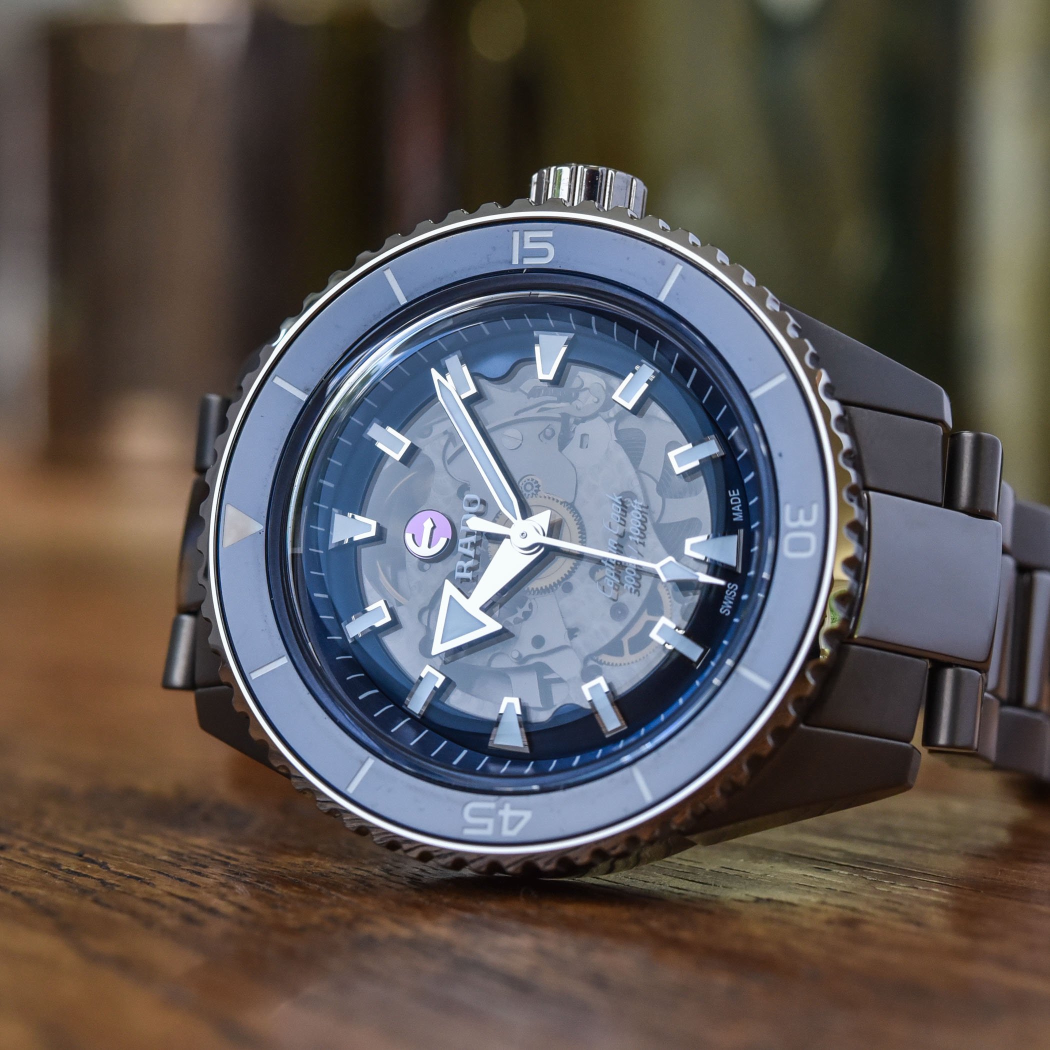 Rado Captain Cook High-Tech Plasma Ceramic R32128202 - review - 6 Rado Captain Cook High-Tech Plasma Ceramic R32128202