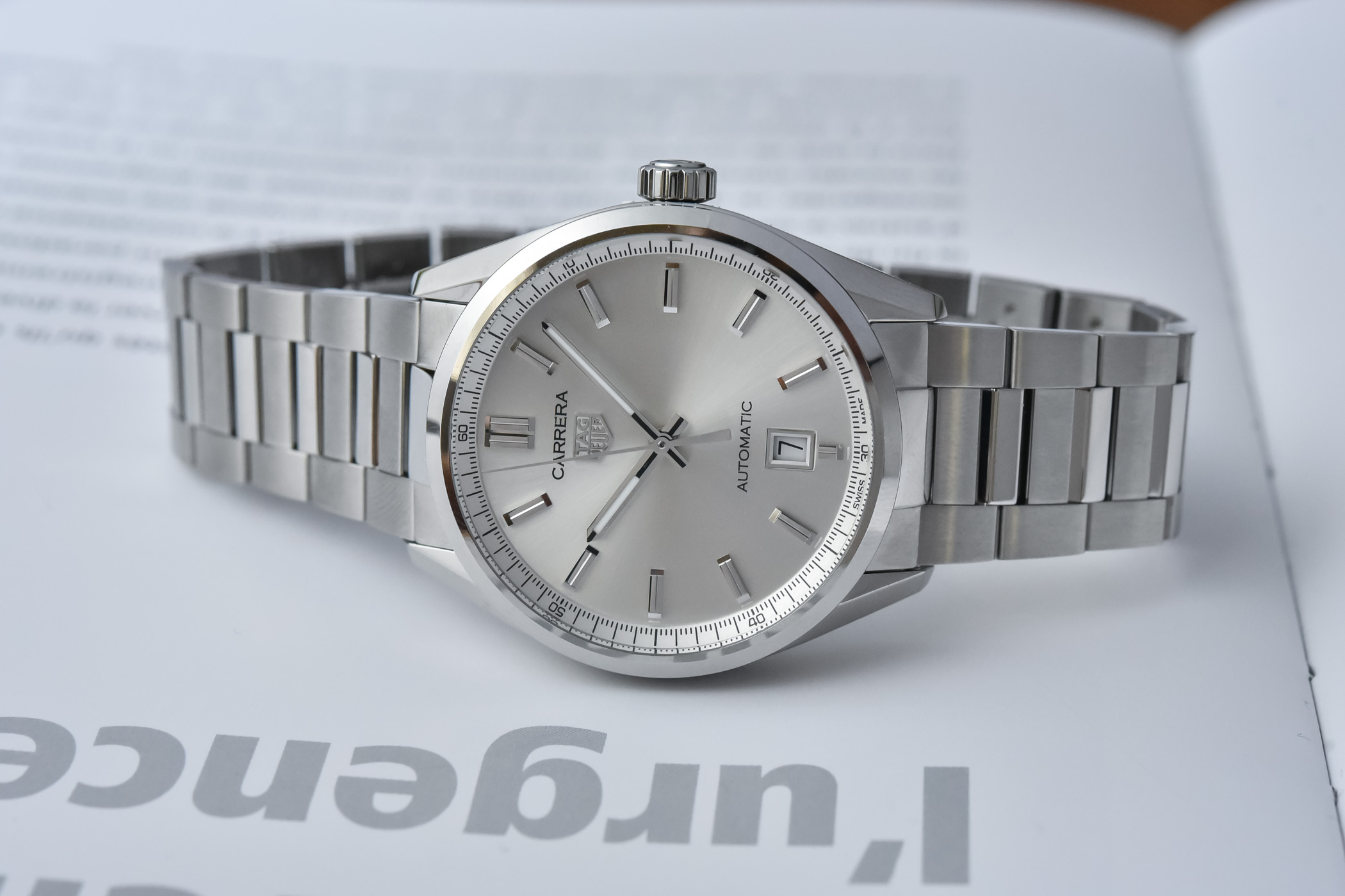 2021 TAG Heuer Carrera Date 39mm - hands-on - 5 2021 TAG Heuer Carrera Date 39mm Silver Dial WBN2111.BA0639 Calibre 5