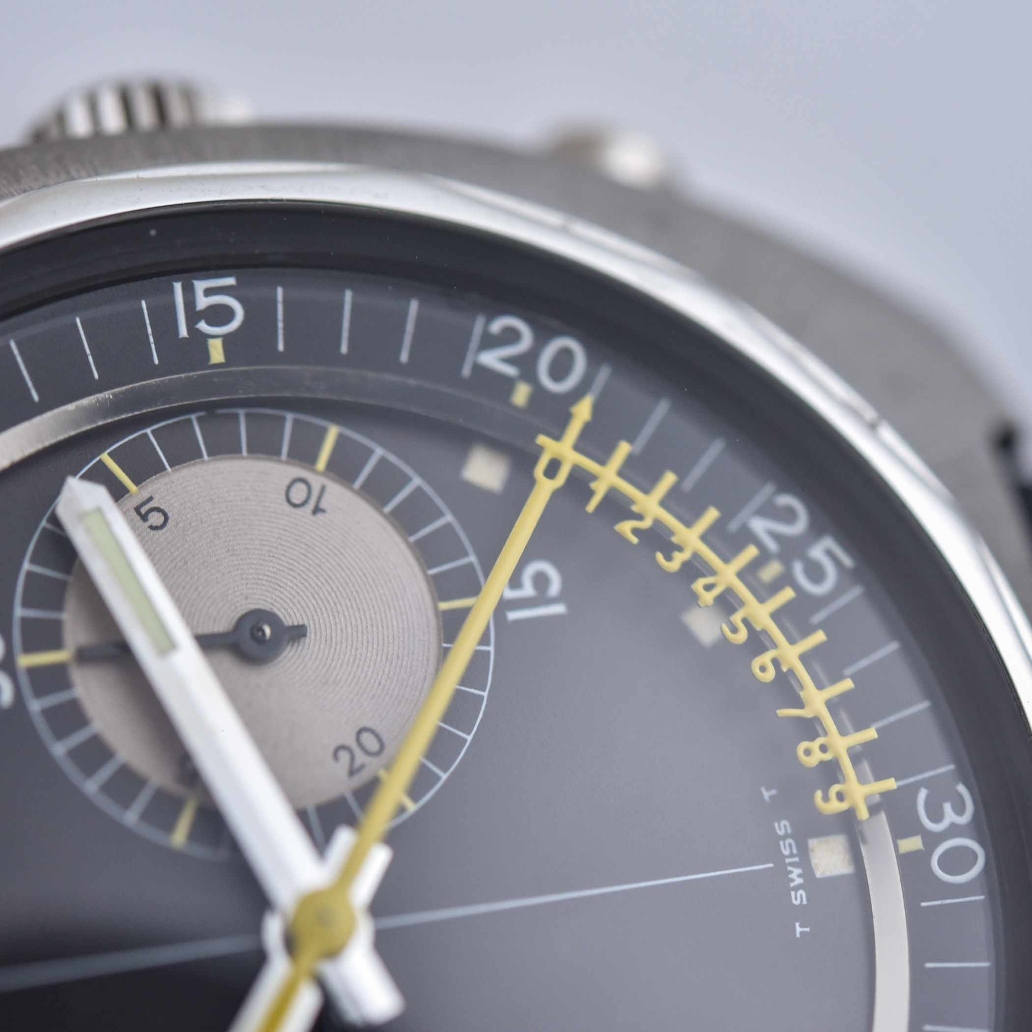 Longines Super Water-Resistant Diver Flyback Chronograph (1969) Reference 8225