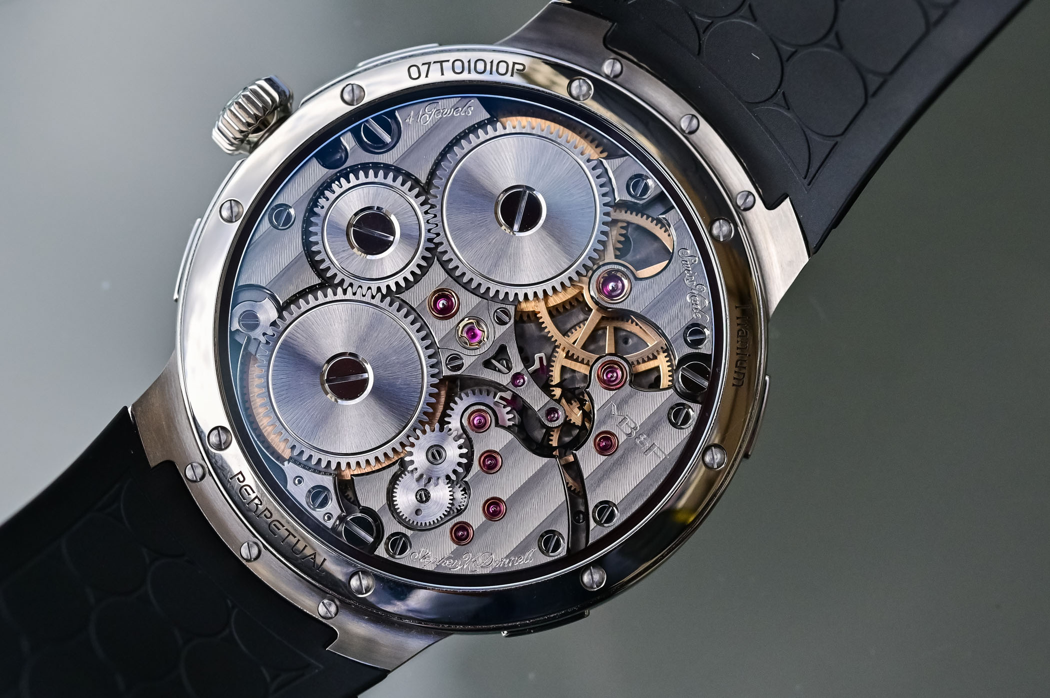 MBandF LM Perpetual EVO Titanium - Legacy Machine Perpetual EVO - review - 6 MB&F LM Perpetual EVO Titanium - Legacy Machine Perpetual EVO