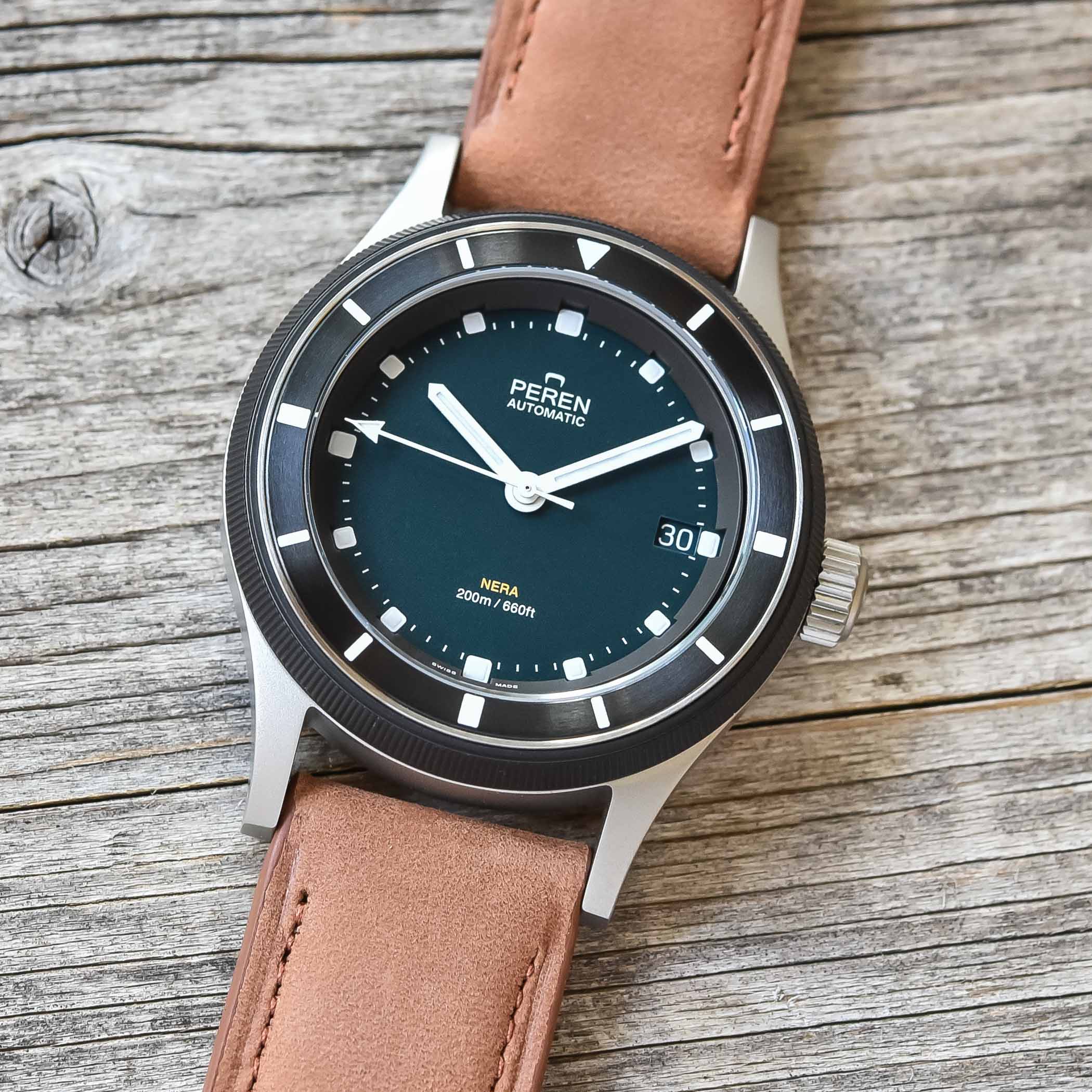 Peren Nera Rogue - Accessible Dive Watch Review - 8 Peren Nera Rogue