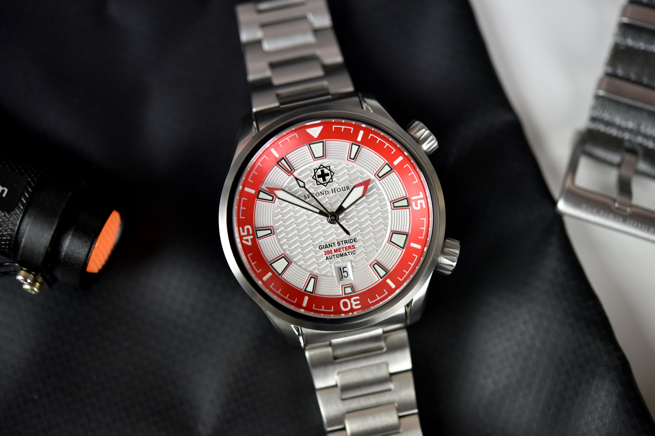 Second Hour Giant Stride Bulls Eye Red review