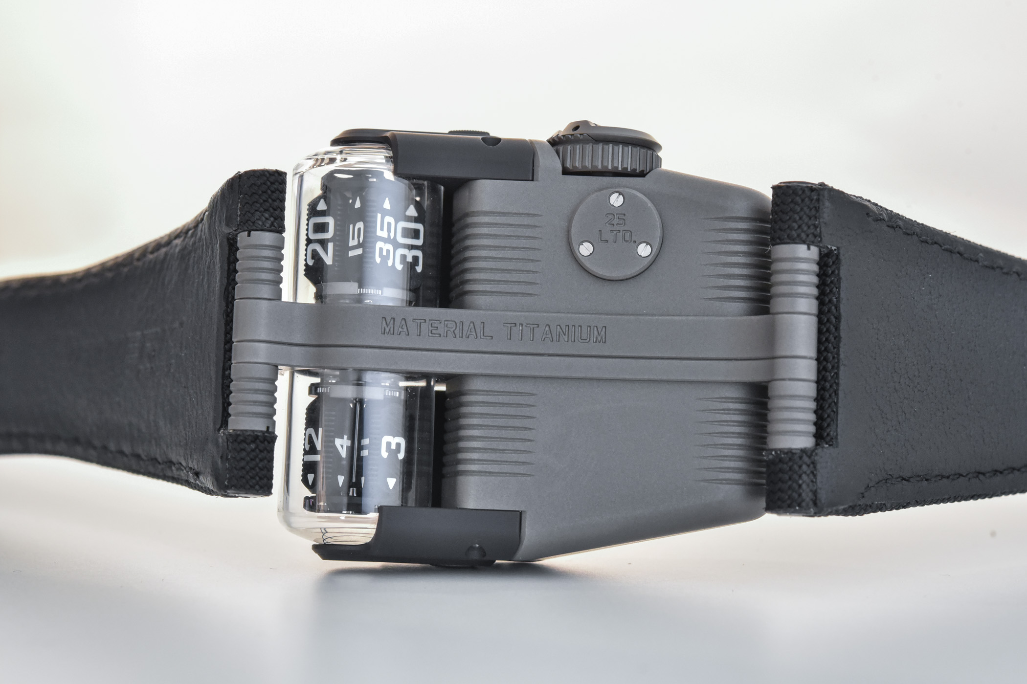 URWERK UR-112 Aggregat - 7 URWERK UR-112 Aggregat review