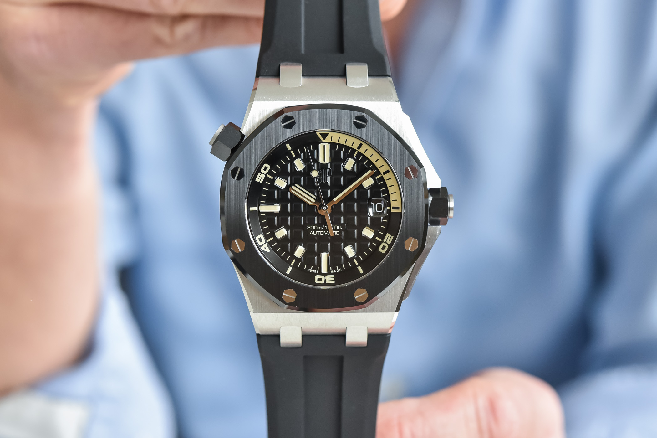 Audemars Piguet Royal Oak Offshore Diver 42mm White Gold limited edition 15720CN