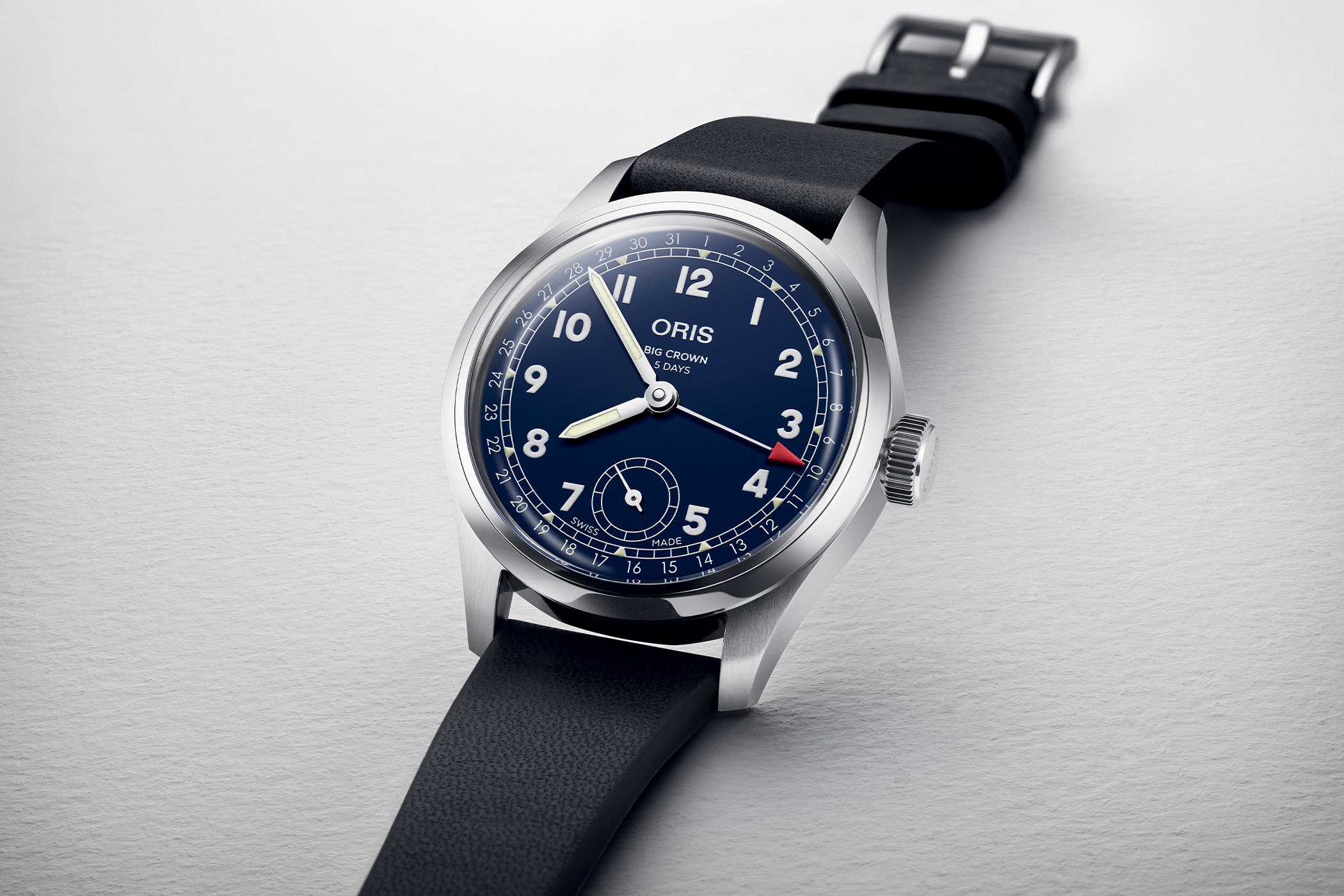 FEATURED - Oris Big Crown Pointer Date Calibre 403 blue dial