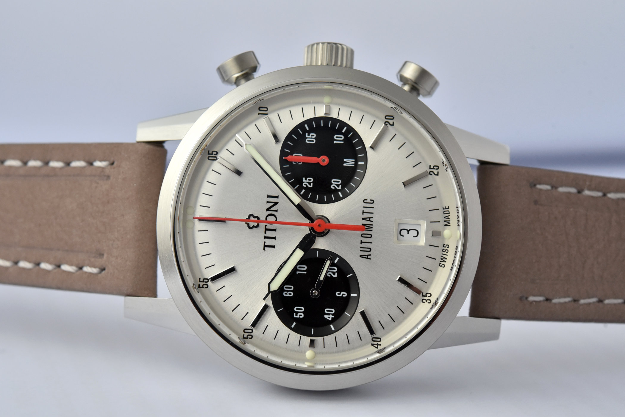 Titoni Heritage Bicompax Chronograph Retro & Modern Retro 8 Titoni Heritage Bicompax Chronograph Retro & Modern Retro 8