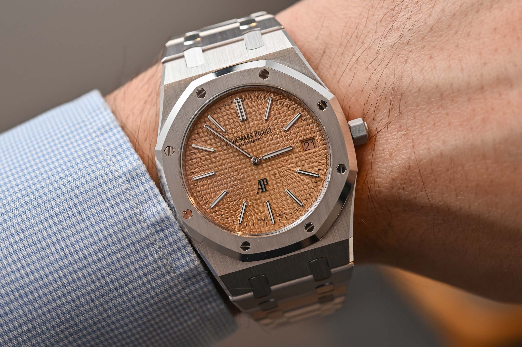 Audemars Piguet Royal Oak Jumbo Extra-Thin 39mm White Gold Salmon 15202BC.OO.1240BC.01 - 1 Audemars Piguet Royal Oak Jumbo Extra-Thin 39mm White Gold Salmon 15202BC.OO.1240BC.01