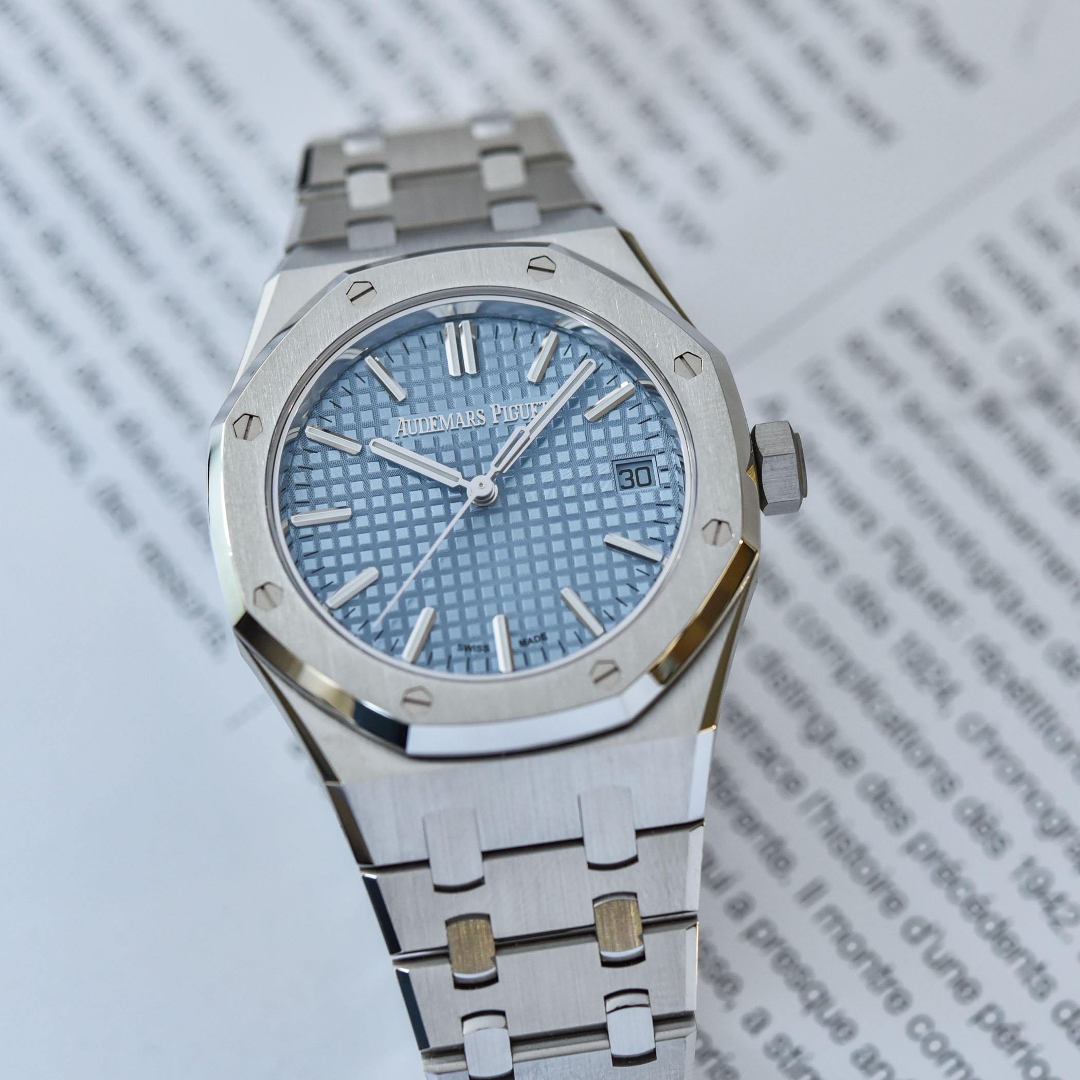 Audemars Piguet Royal Oak Selfwinding 37mm 15550ST - 50th anniversary - 5 Audemars Piguet Royal Oak Selfwinding 37mm 15550ST