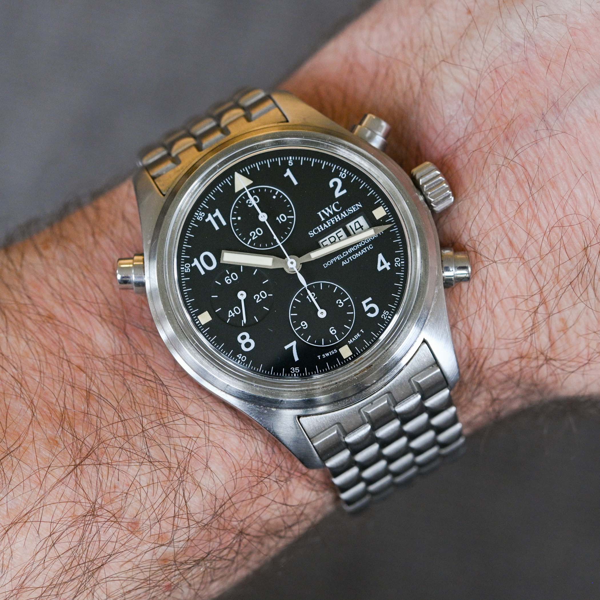 IWC Doppelchronograph 3711 Pilot Watch - Collector Guide - 25 IWC Doppelchronograph 3711 Pilot Watch wristshot steel bracelet