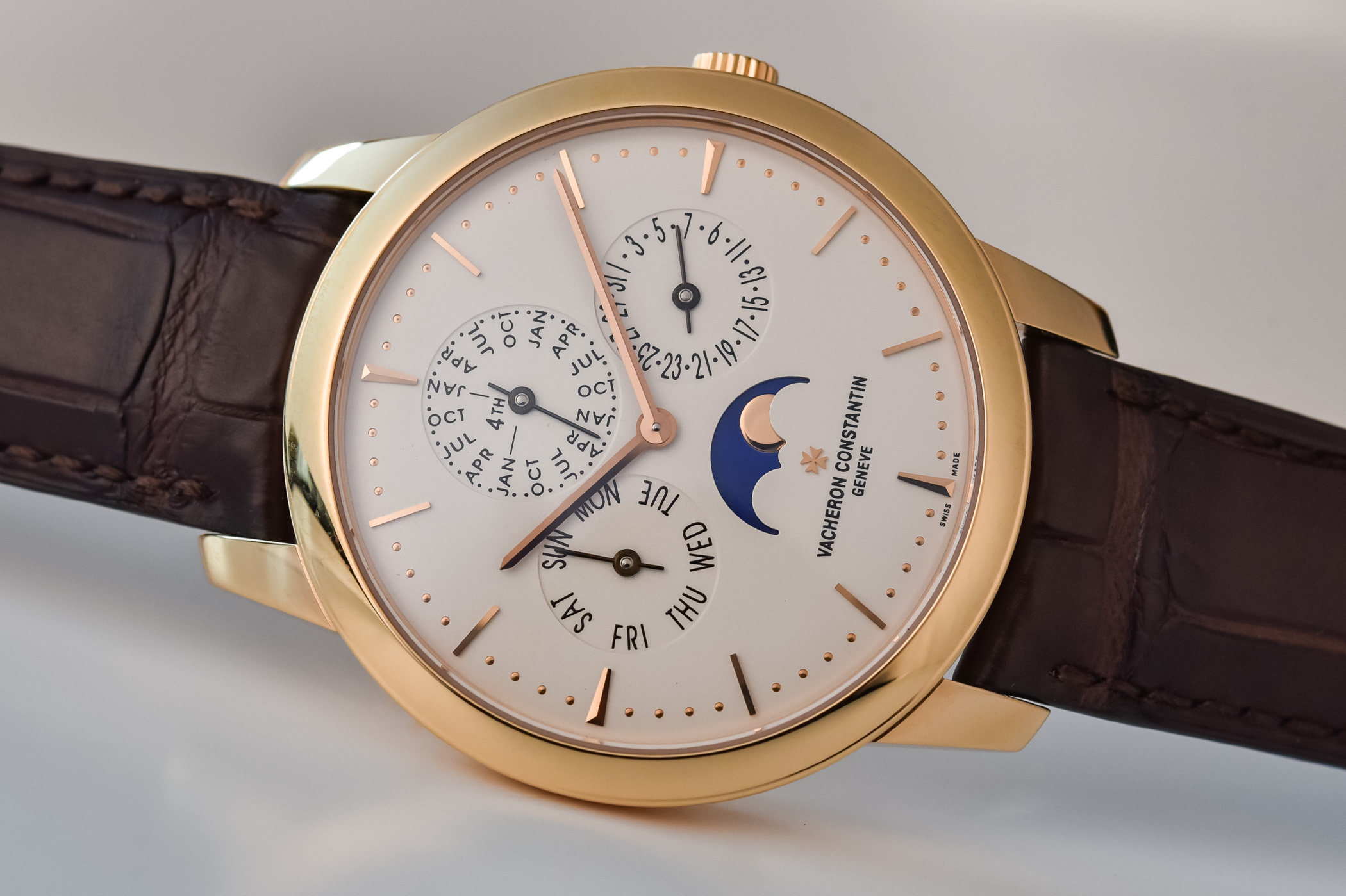 Vacheron Constantin Patrimony Perpetual Calendar Ultra-Thin Pink Gold 43175-000R-9687 - review - 6 Vacheron Constantin Patrimony Perpetual Calendar Ultra-Thin Pink Gold
