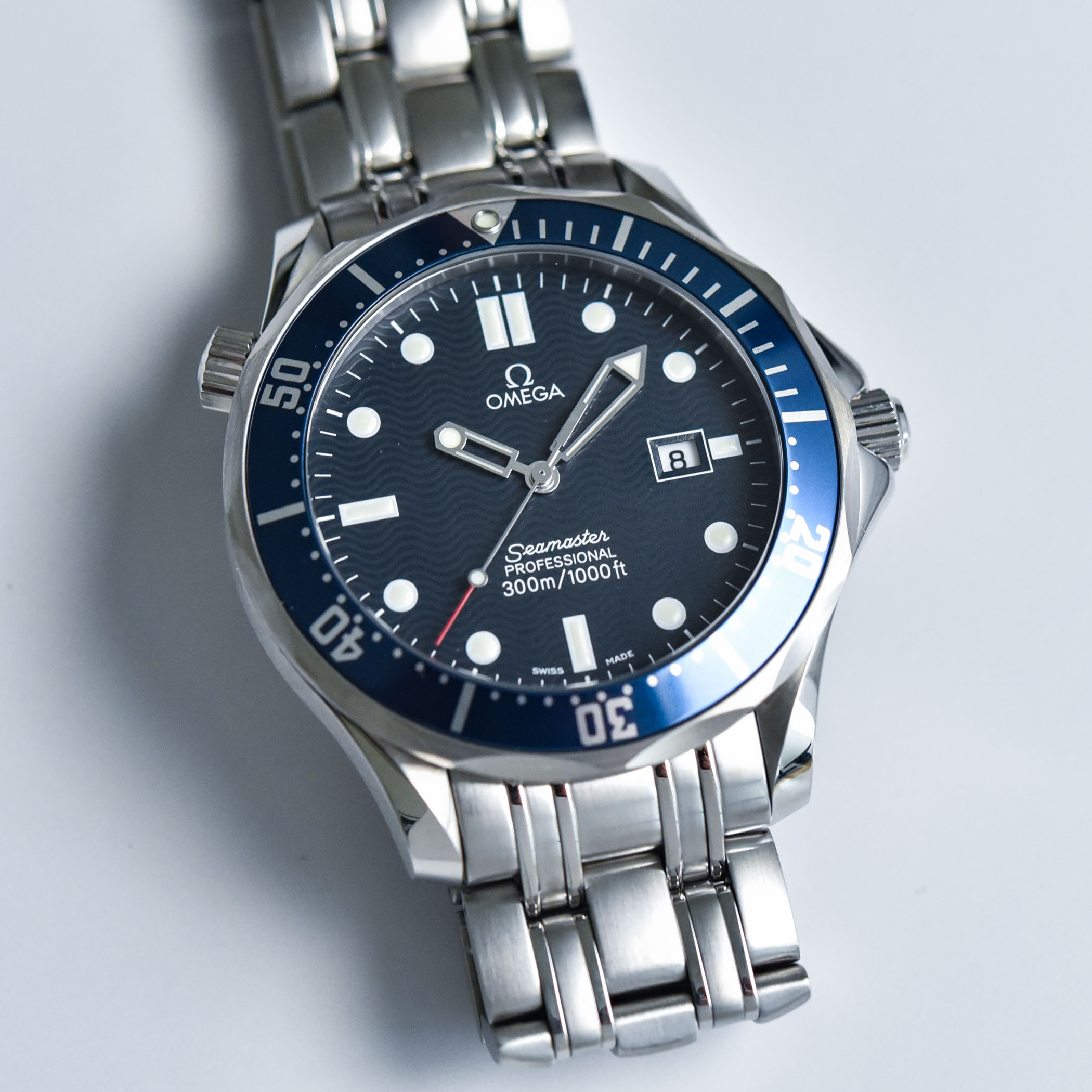 Collectors Corner - Omega Seamaster Professional 300M SMP quartz 2541.80 - vintage guide - 2 Collectors Corner - Omega Seamaster Professional 300M SMP quartz 2541.80 - vintage guide - 2