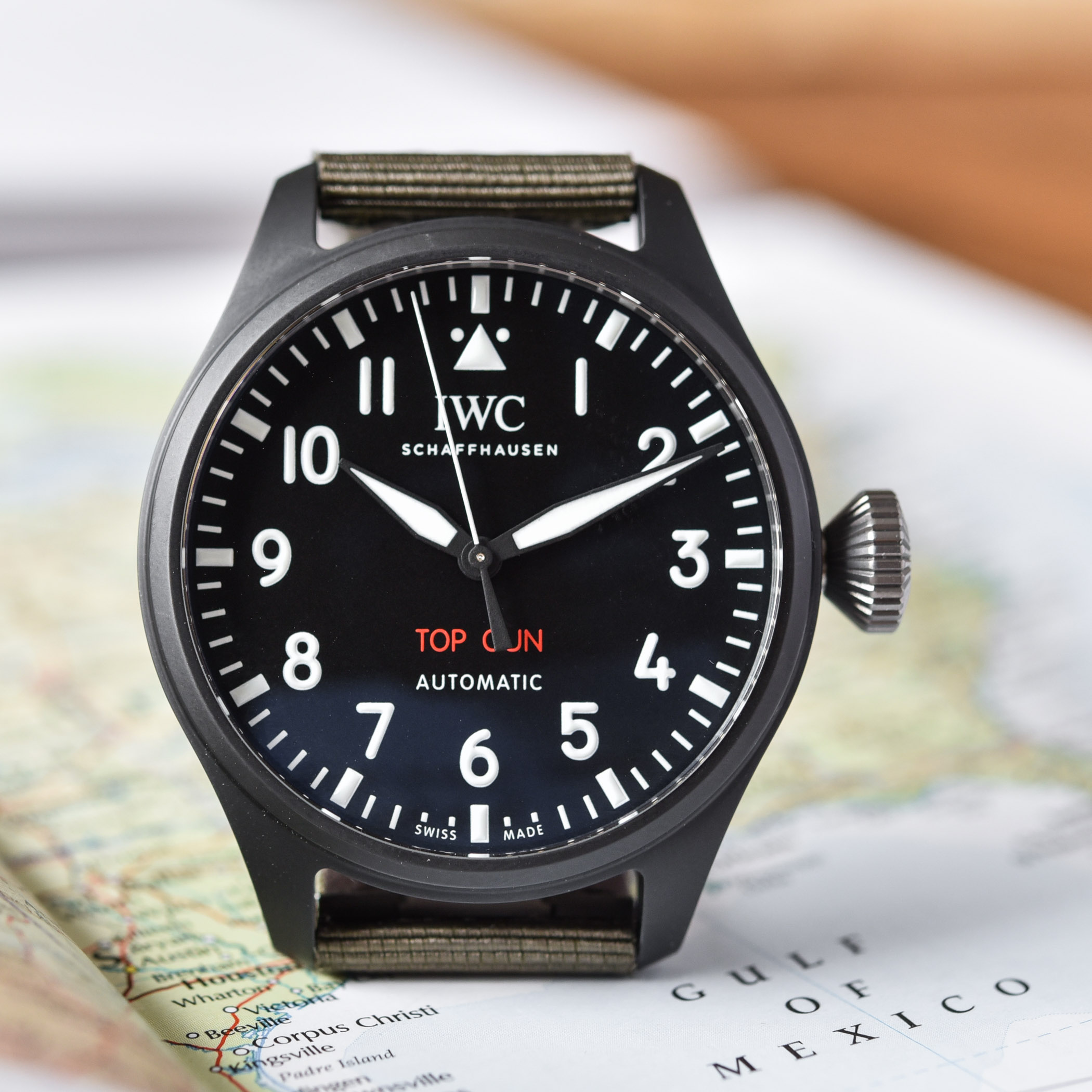 IWC Big Pilots 43 TOP GUN Black Ceramic IW329801 - hands-on - watches and wonders 2022 - 5 IWC Big Pilot's Watch 43 TOP GUN Black Ceramic IW329801