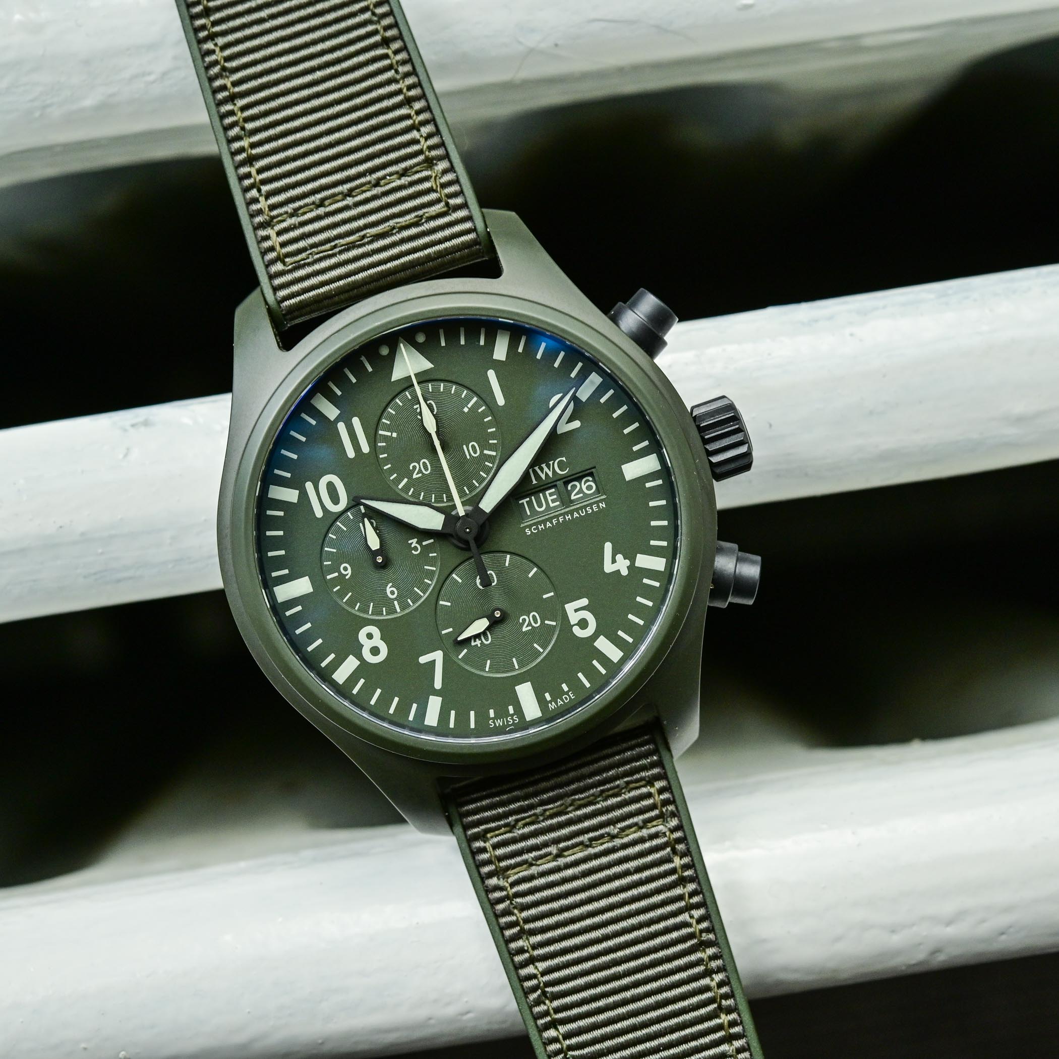 IWC Pilots Chronograph TOP GUN Woodland Green Ceramic IW389106 - Watches and Wonders 2022 Hands-On - 3 IWC Pilots Chronograph TOP GUN Woodland Green Ceramic IW389106