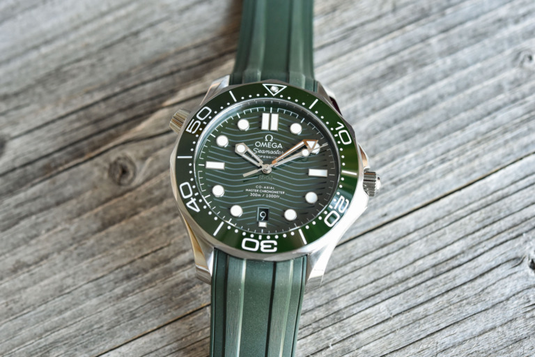 Omega Seamaster Diver 300M Green Dial Green Bezel green rubber