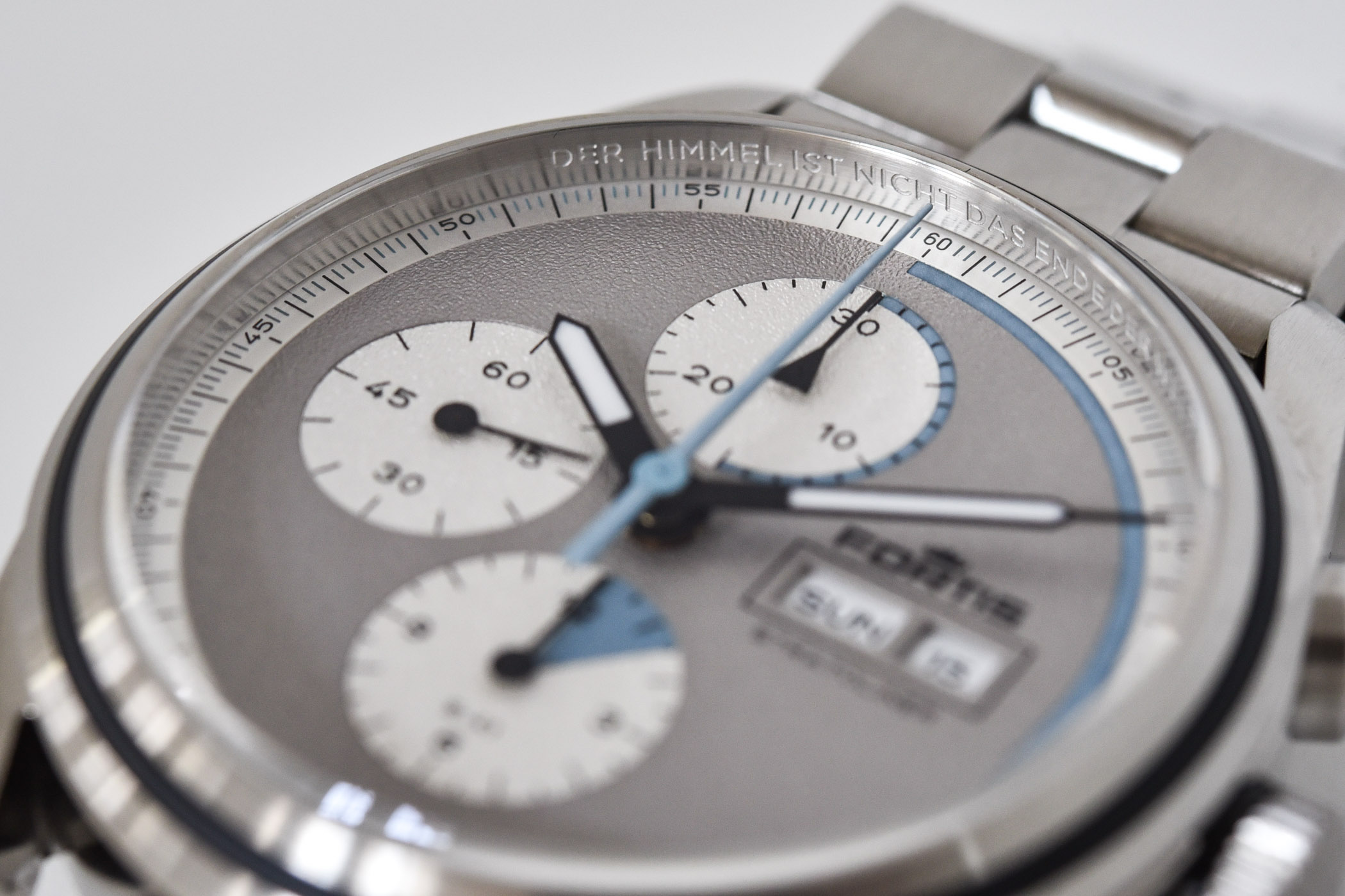 Fortis Stratoliner Chronograph - watch for Space Travelers tested in space - hands-on - 2 Fortis Stratoliner Space Watch Chronograph