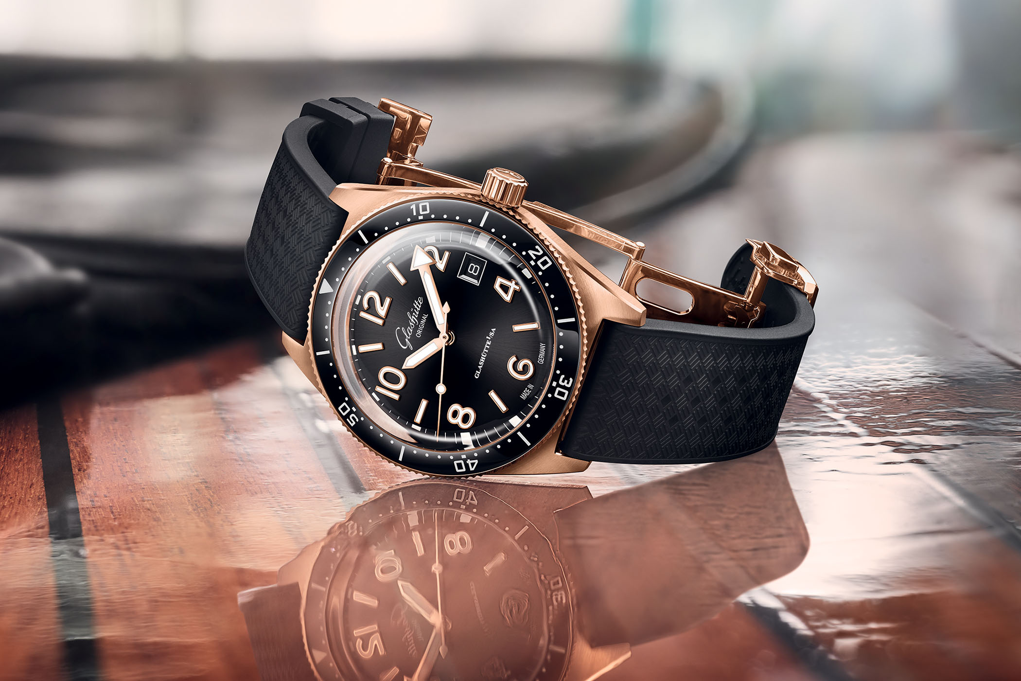 Glashutte Original SeaQ 39.5mm Red Gold Black Dial