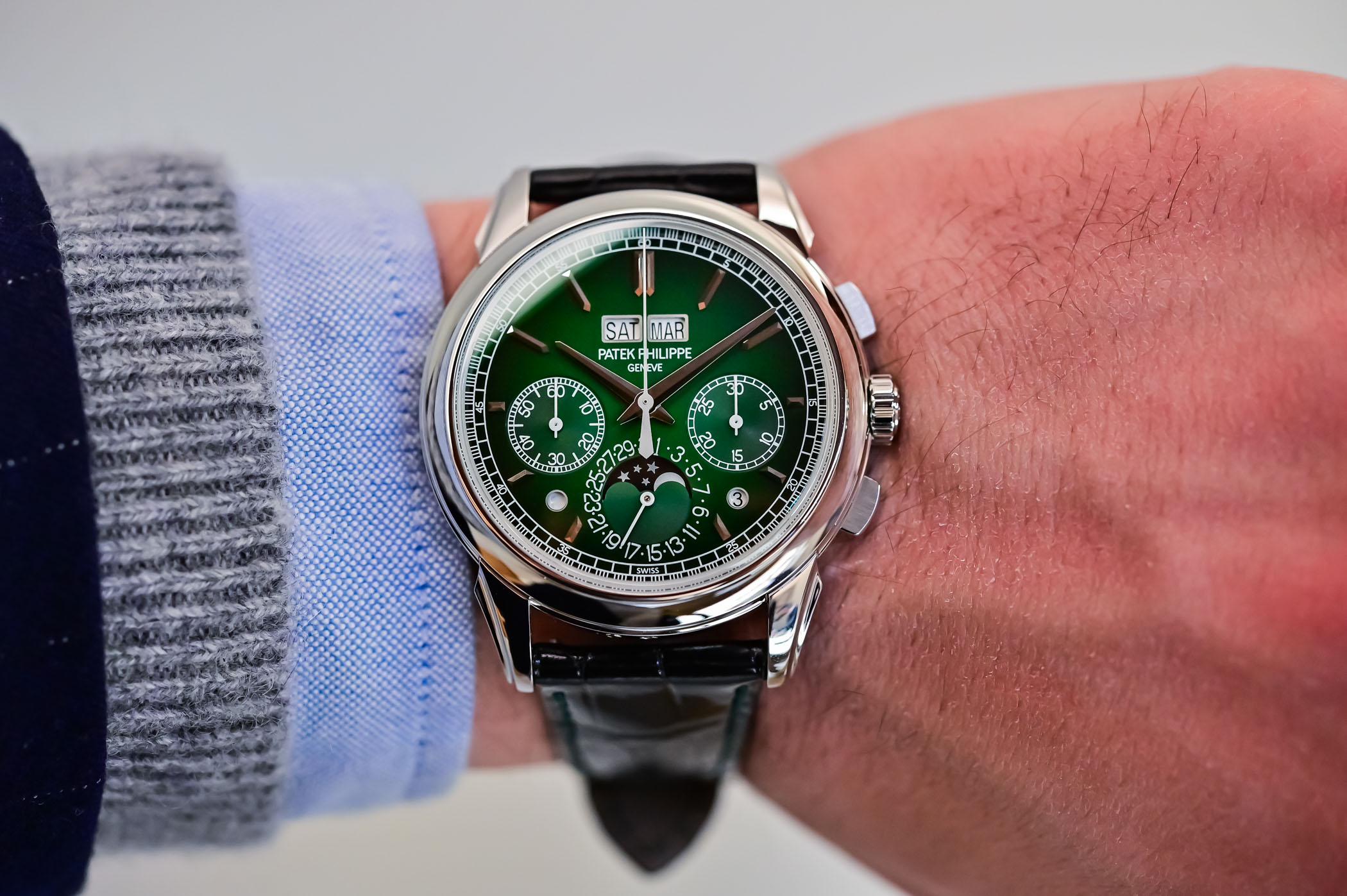 Patek Philippe 5270P-014 Perpetual Calendar Chronograph Green Lacquered Dial Platinum