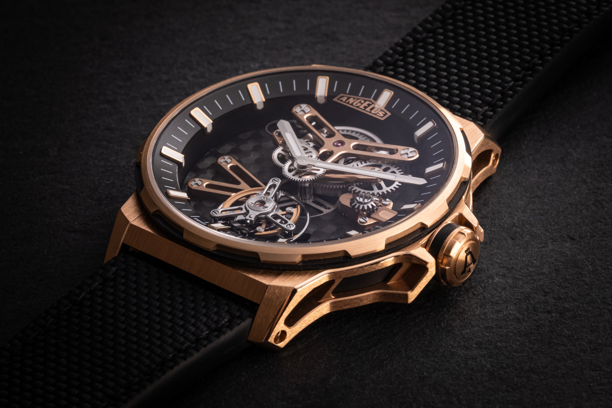 Angelus Gold & Carbon Flying Tourbillon 5 Angelus Gold & Carbon Flying Tourbillon 5