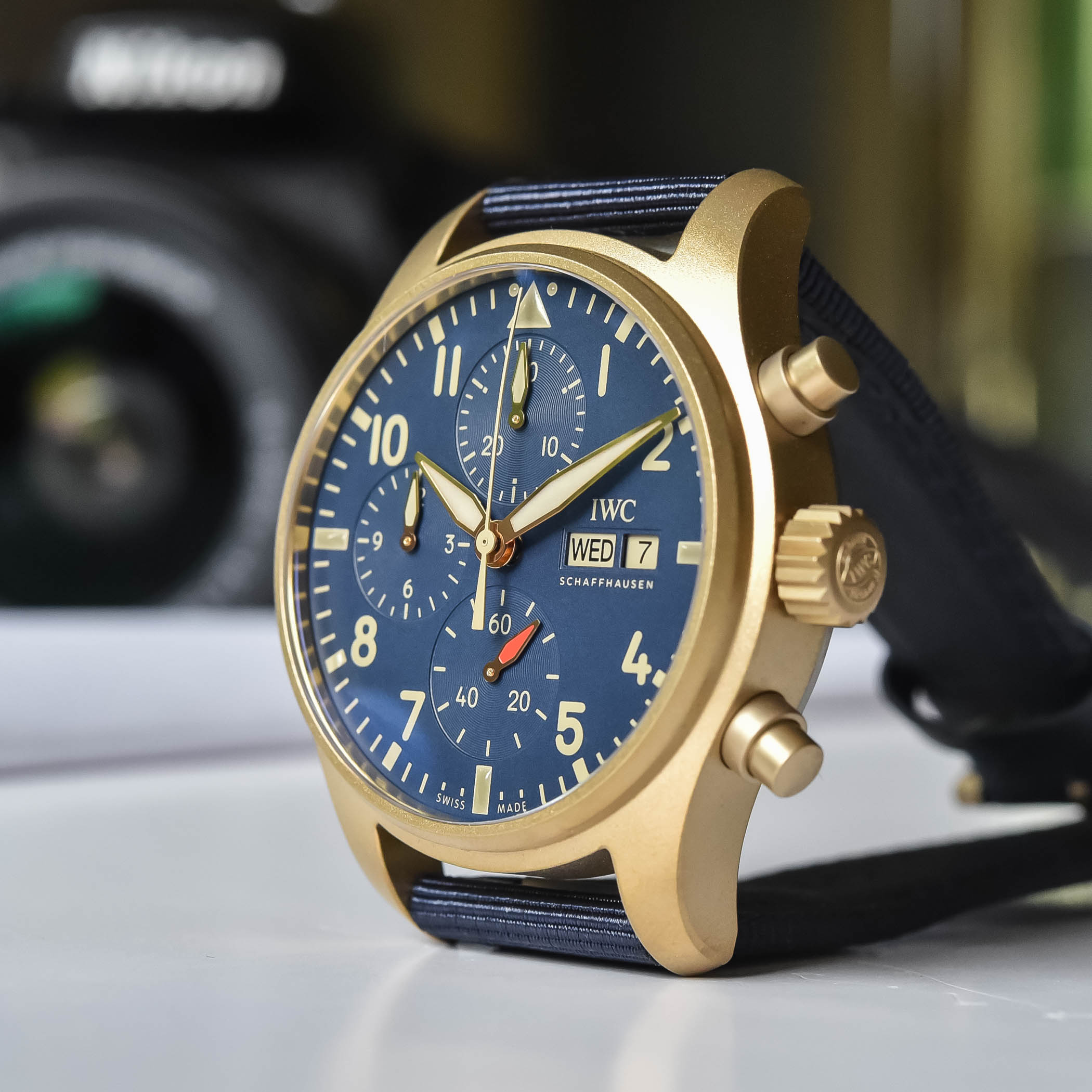 IWC Pilot's Watch Chronograph 41 Bronze Blue Dial IW388109 - review - 7 IWC Pilot's Watch Chronograph 41 Bronze Blue Dial IW388109