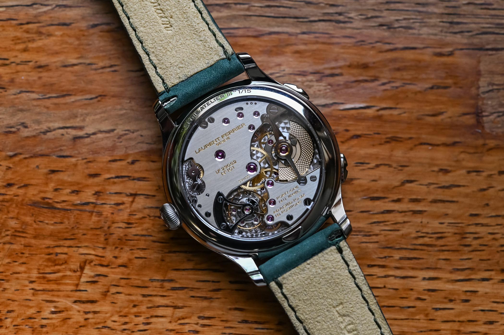 Laurent Ferrier Classic Traveller Magnetic Green Serie Atelier - hands-on - 5 Laurent Ferrier Classic Traveller Magnetic Green Série Atelier