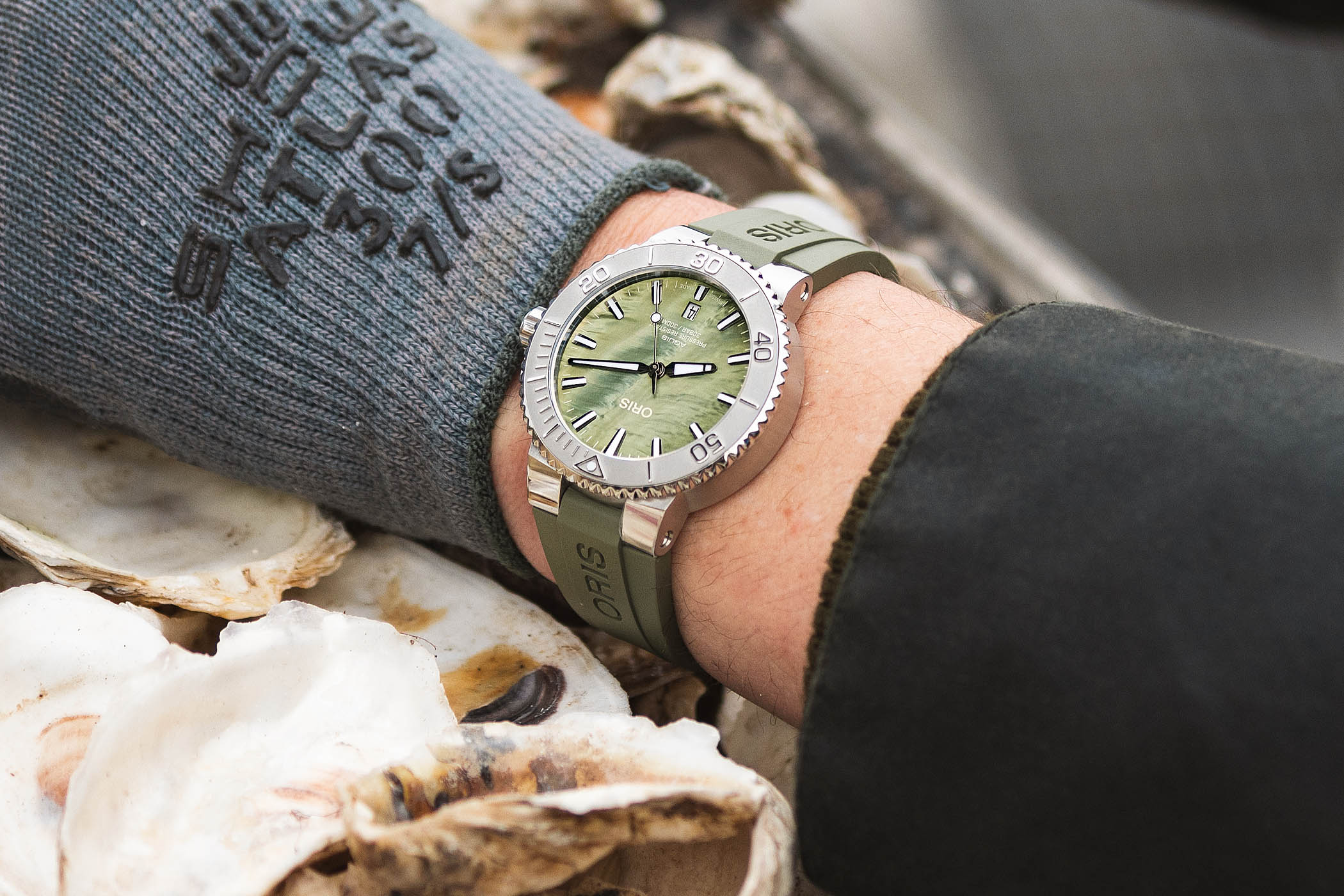 Oris Aquis Date New York Harbor Limited Edition